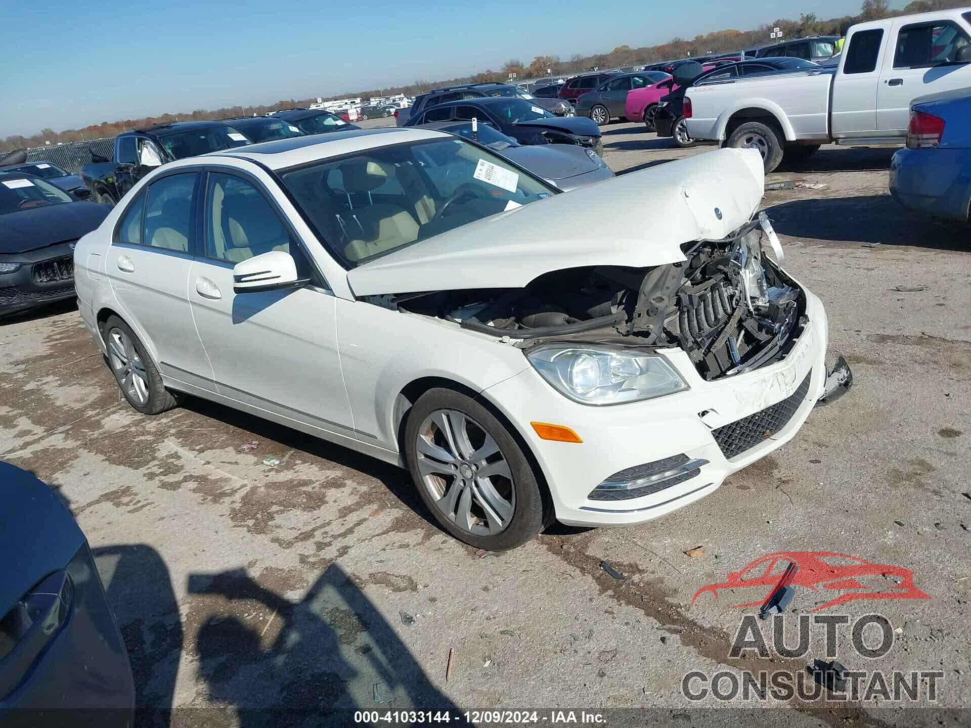 MERCEDES-BENZ C 300 2012 - WDDGF8BB4CR208477