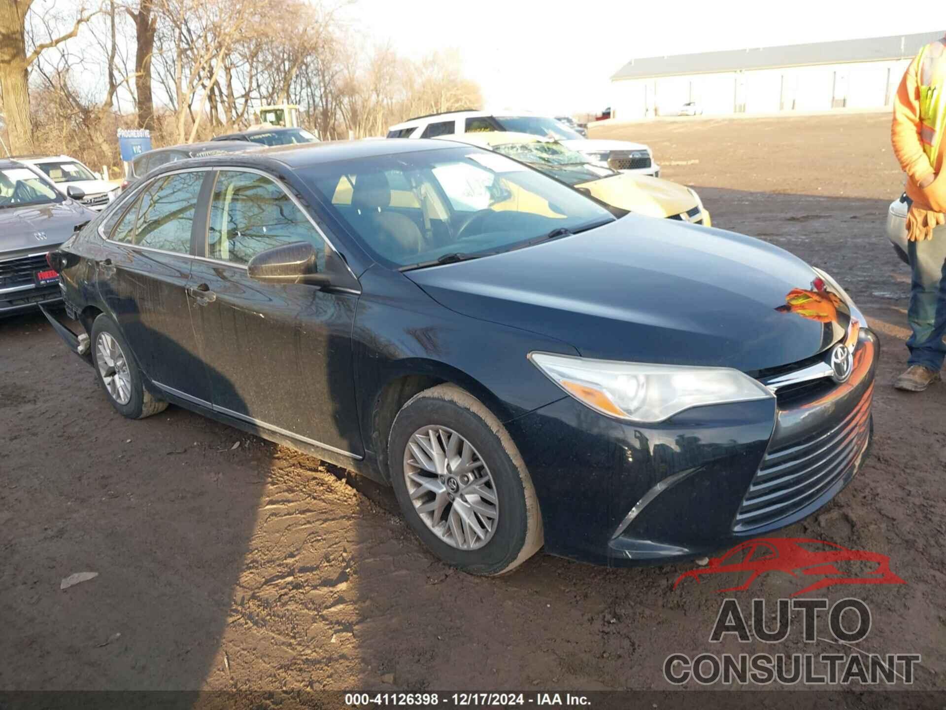 TOYOTA CAMRY 2016 - 4T4BF1FK5GR579688