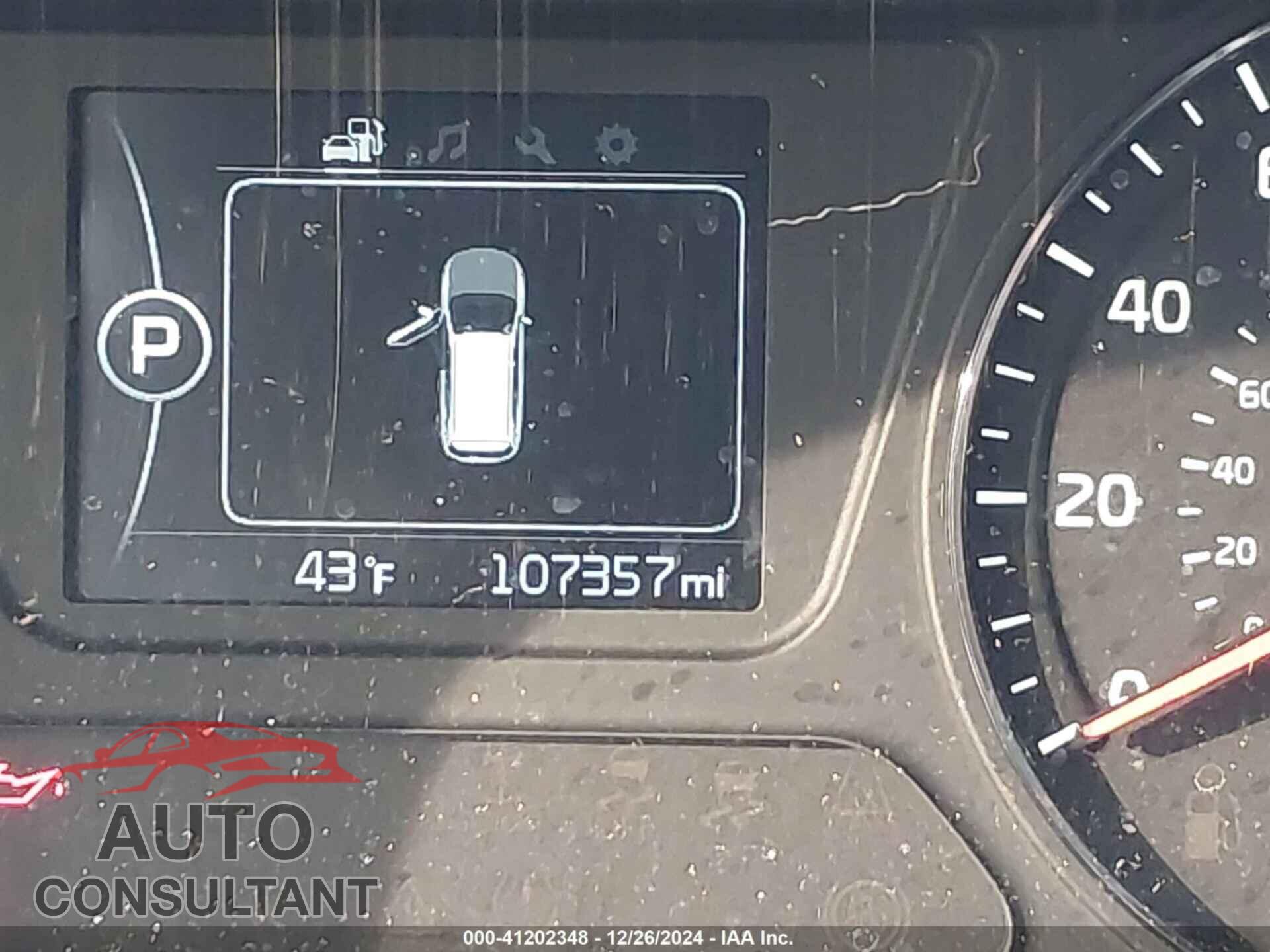 KIA SORENTO 2017 - 5XYPGDA39HG200035