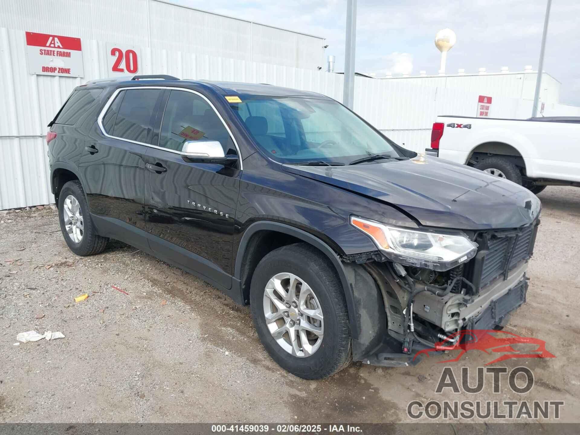 CHEVROLET TRAVERSE 2018 - 1GNERGKW1JJ285655
