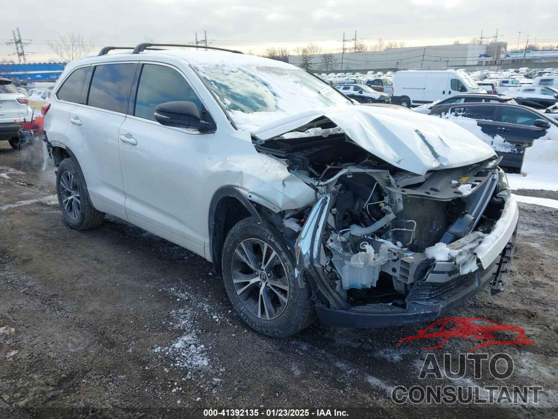 TOYOTA HIGHLANDER 2018 - 5TDBZRFH1JS892838
