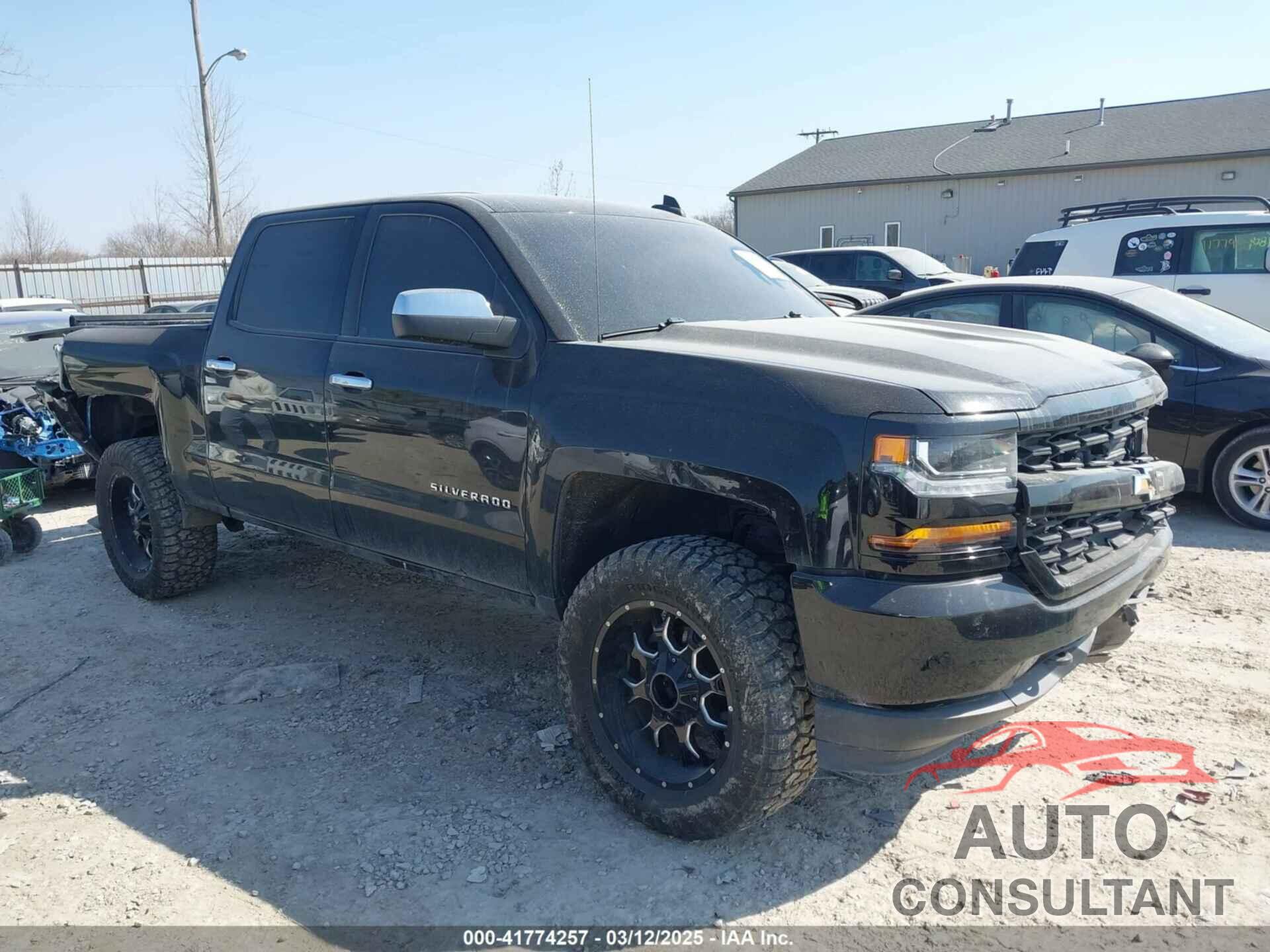 CHEVROLET SILVERADO 1500 2018 - 3GCUKPEC4JG552699