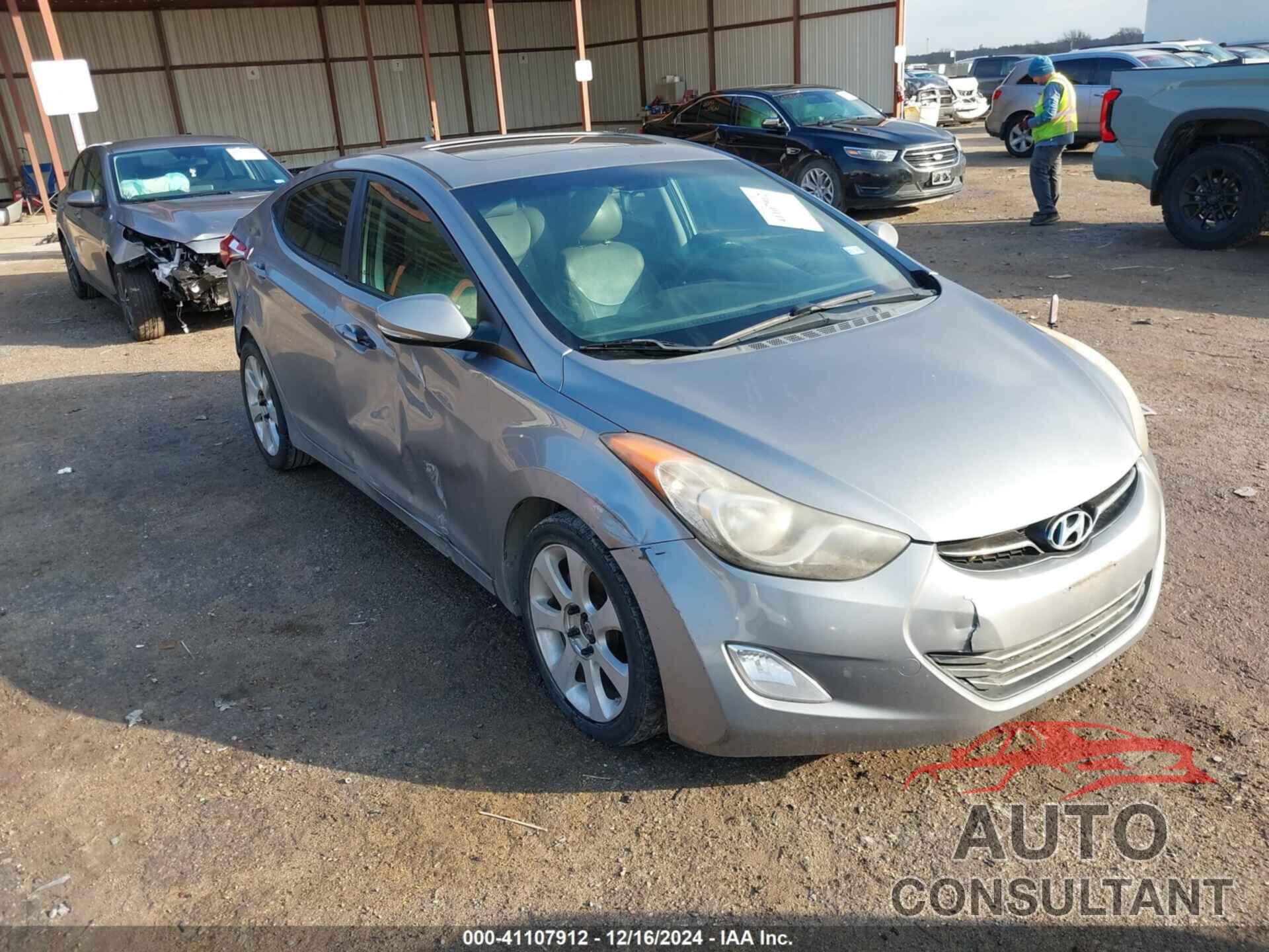 HYUNDAI ELANTRA 2012 - KMHDH4AE8CU294221