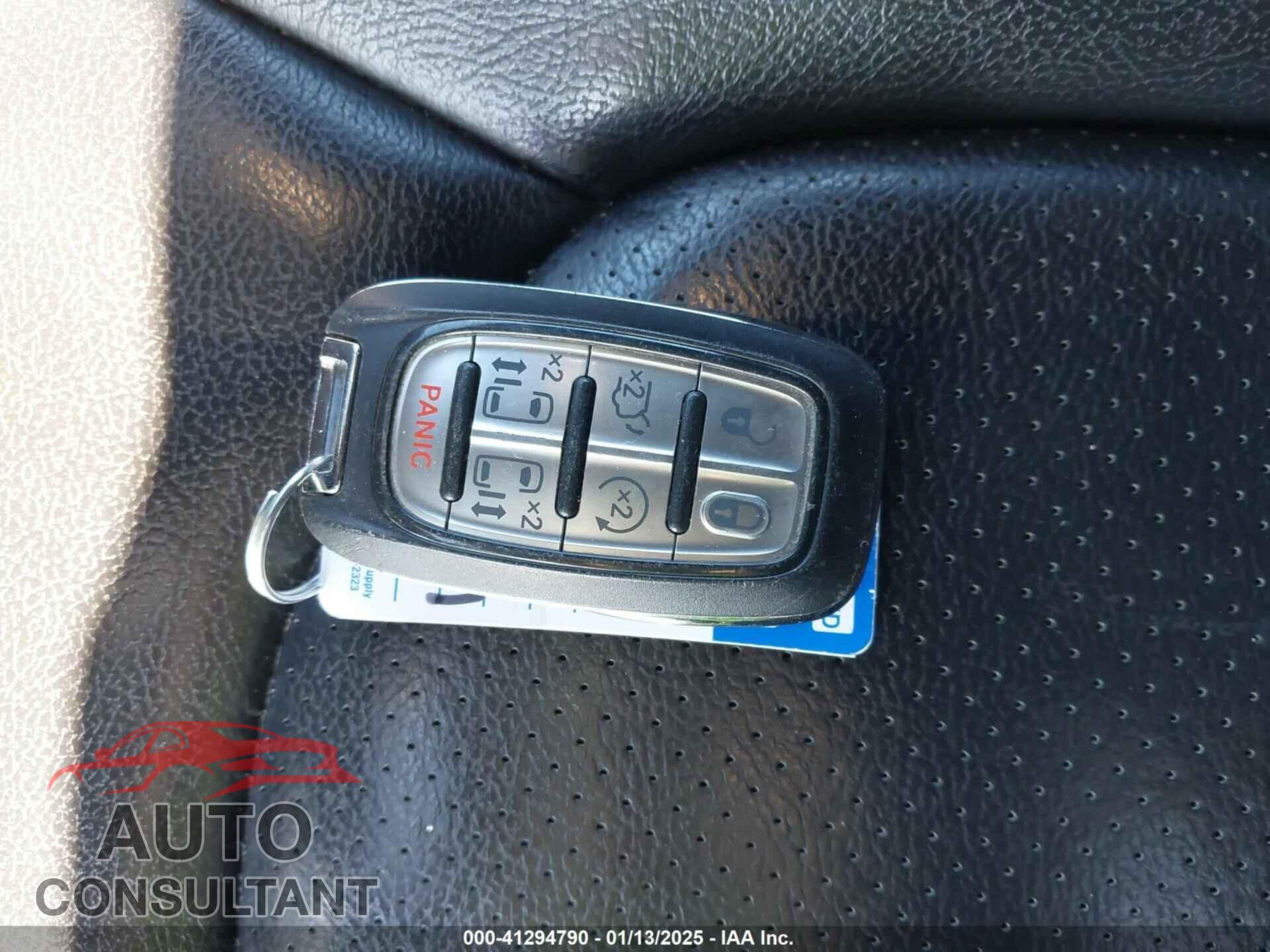 CHRYSLER PACIFICA 2020 - 2C4RC3BG1LR123861