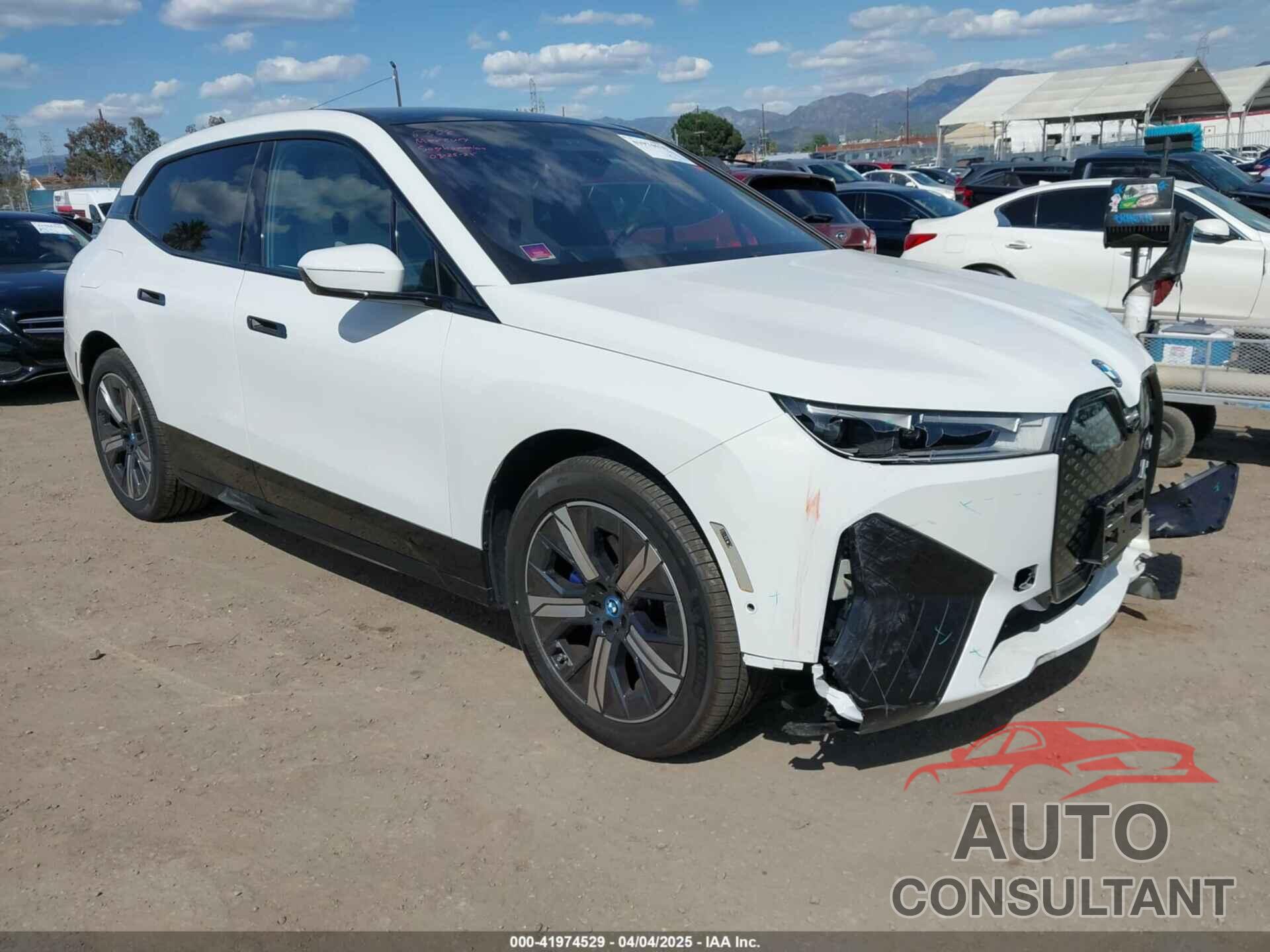 BMW IX 2024 - WB523CF08RCR16666