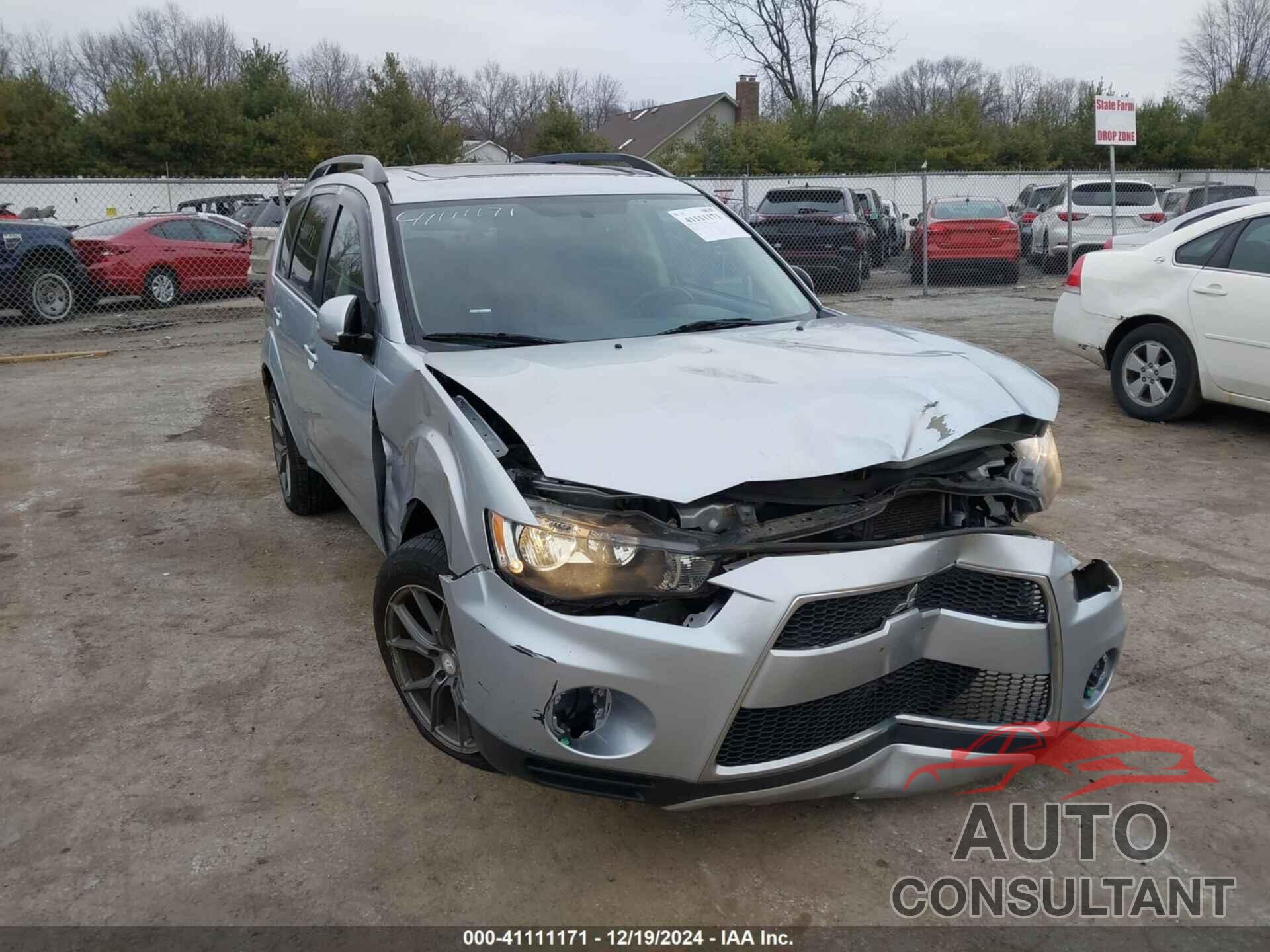 MITSUBISHI OUTLANDER 2013 - JA4JT3AW0DU010049