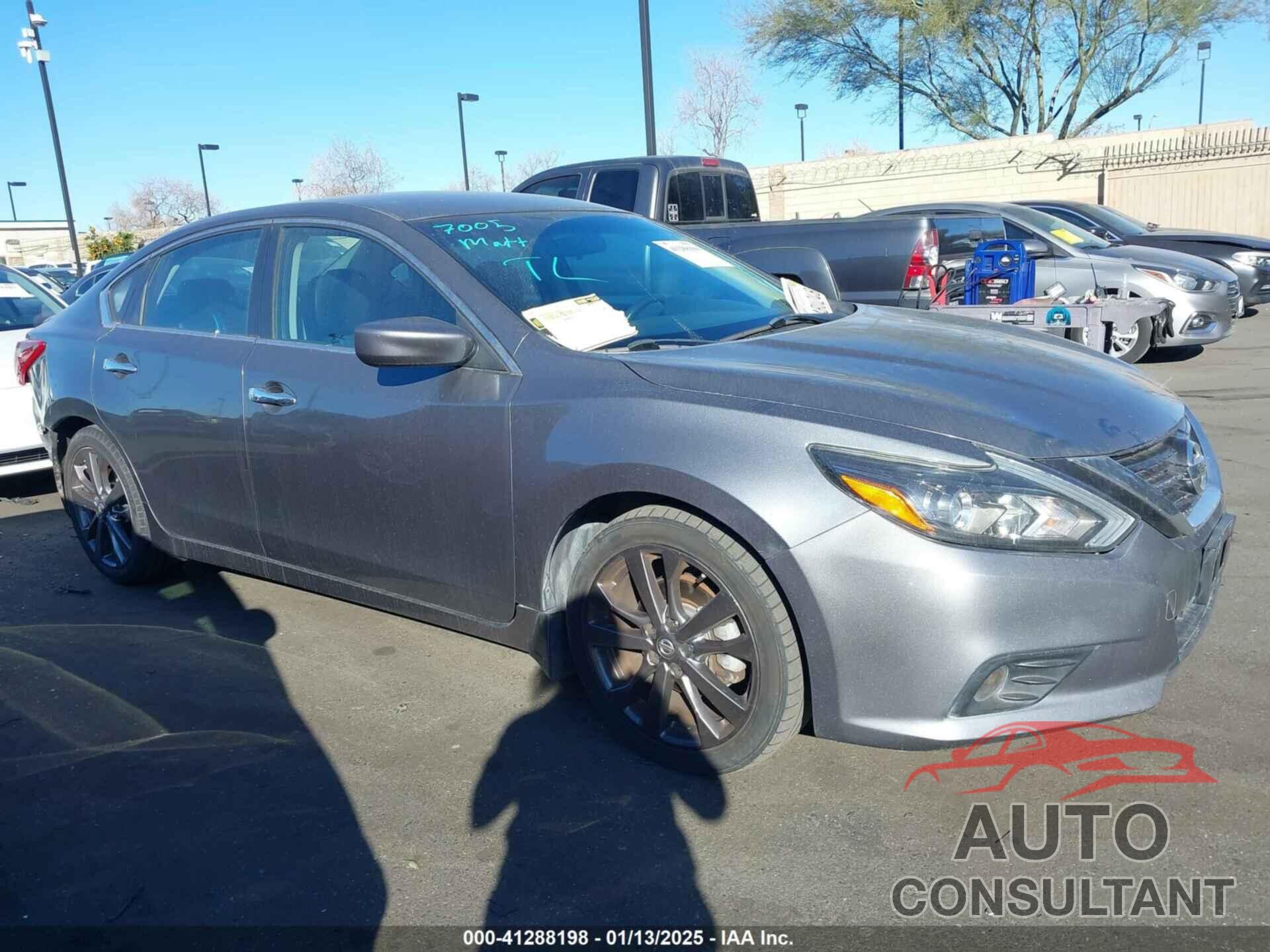 NISSAN ALTIMA 2018 - 1N4AL3AP1JC156952