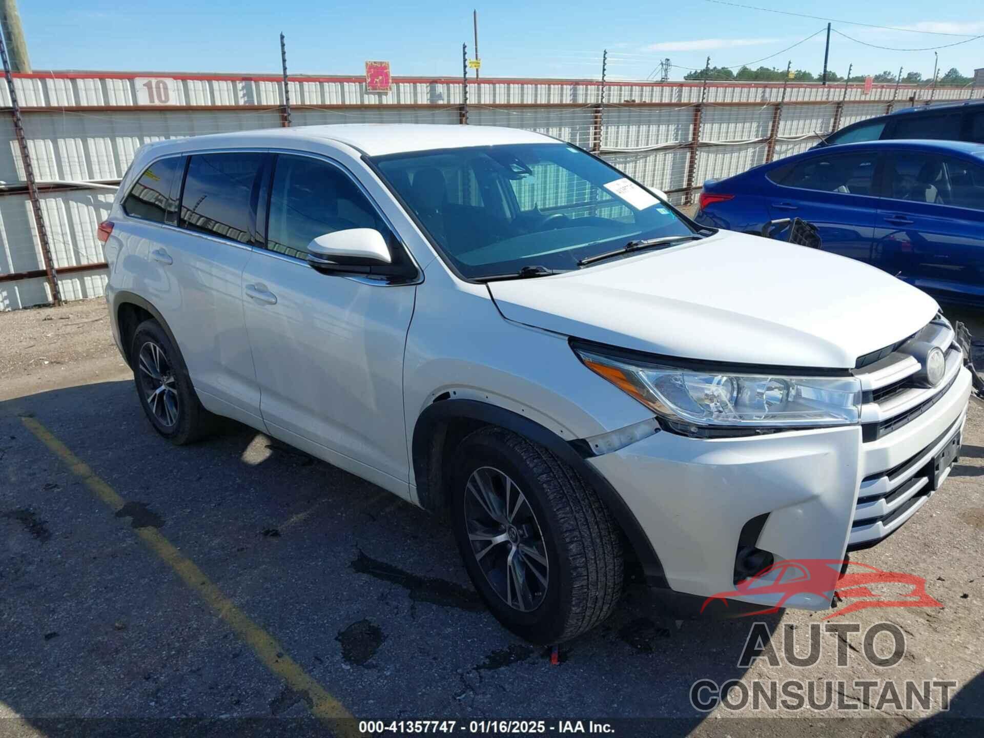 TOYOTA HIGHLANDER 2017 - 5TDZARFH0HS027133