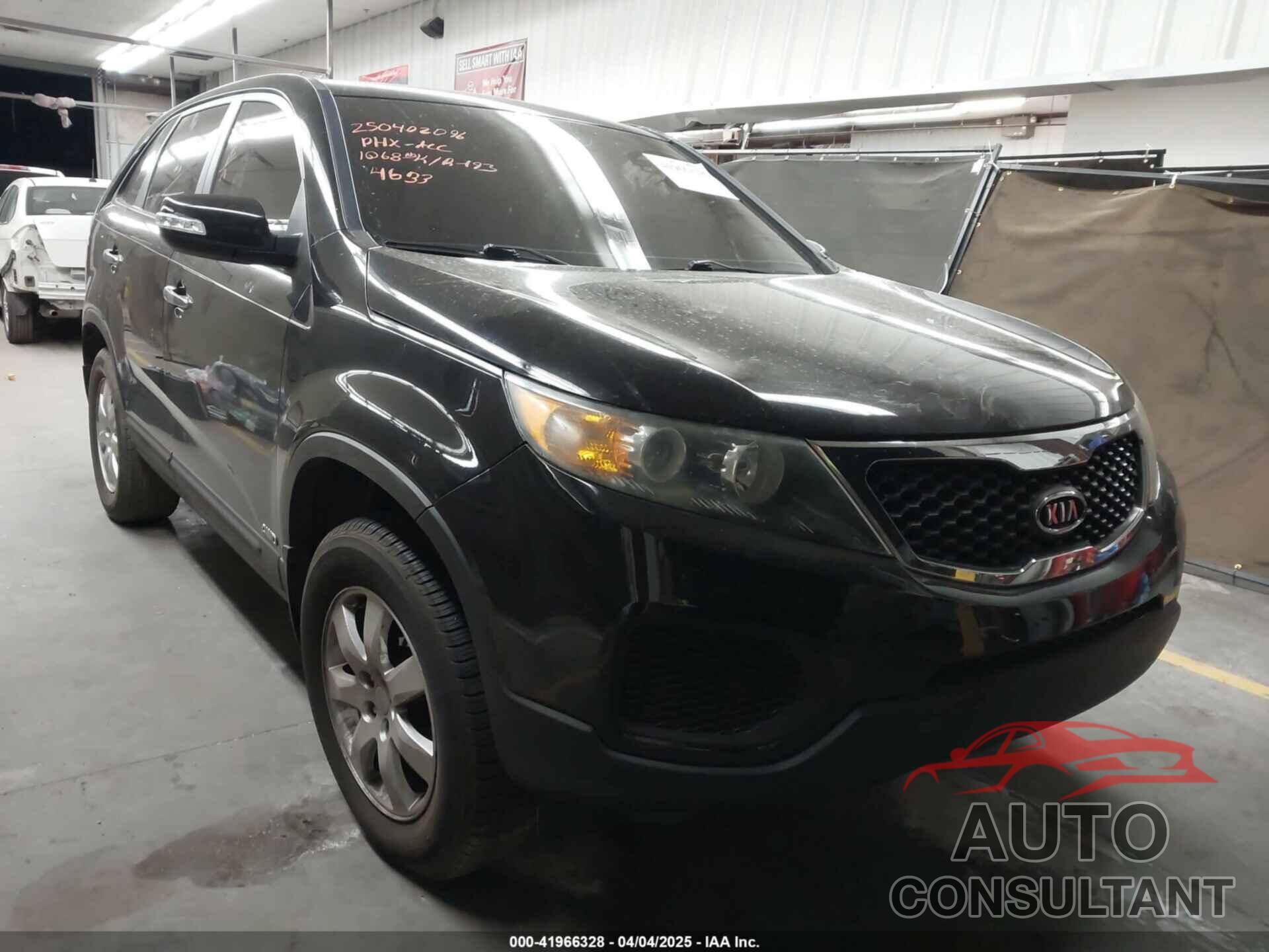 KIA SORENTO 2011 - 5XYKTCA1XBG174633