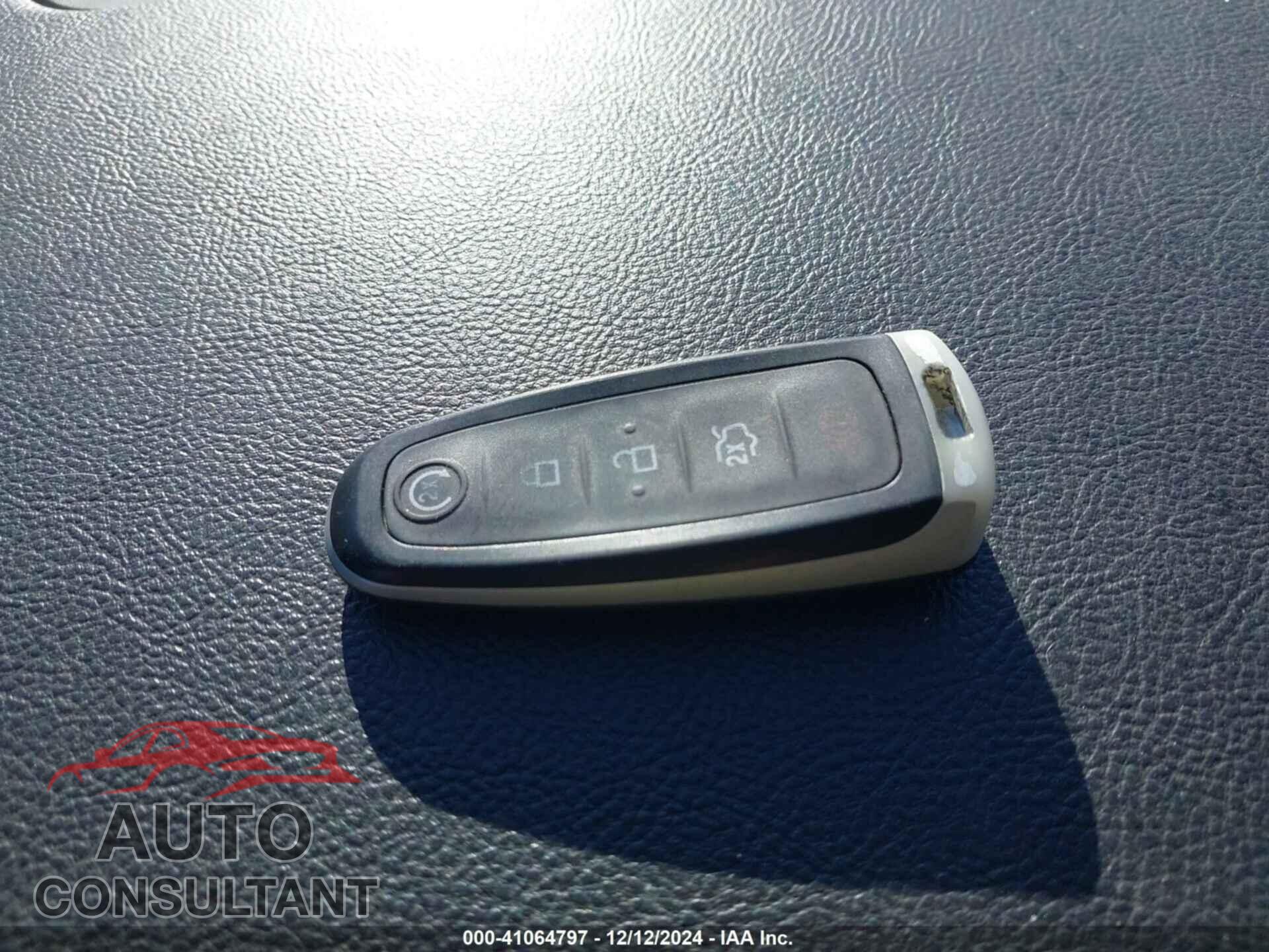 FORD TAURUS 2013 - 1FAHP2F83DG119557