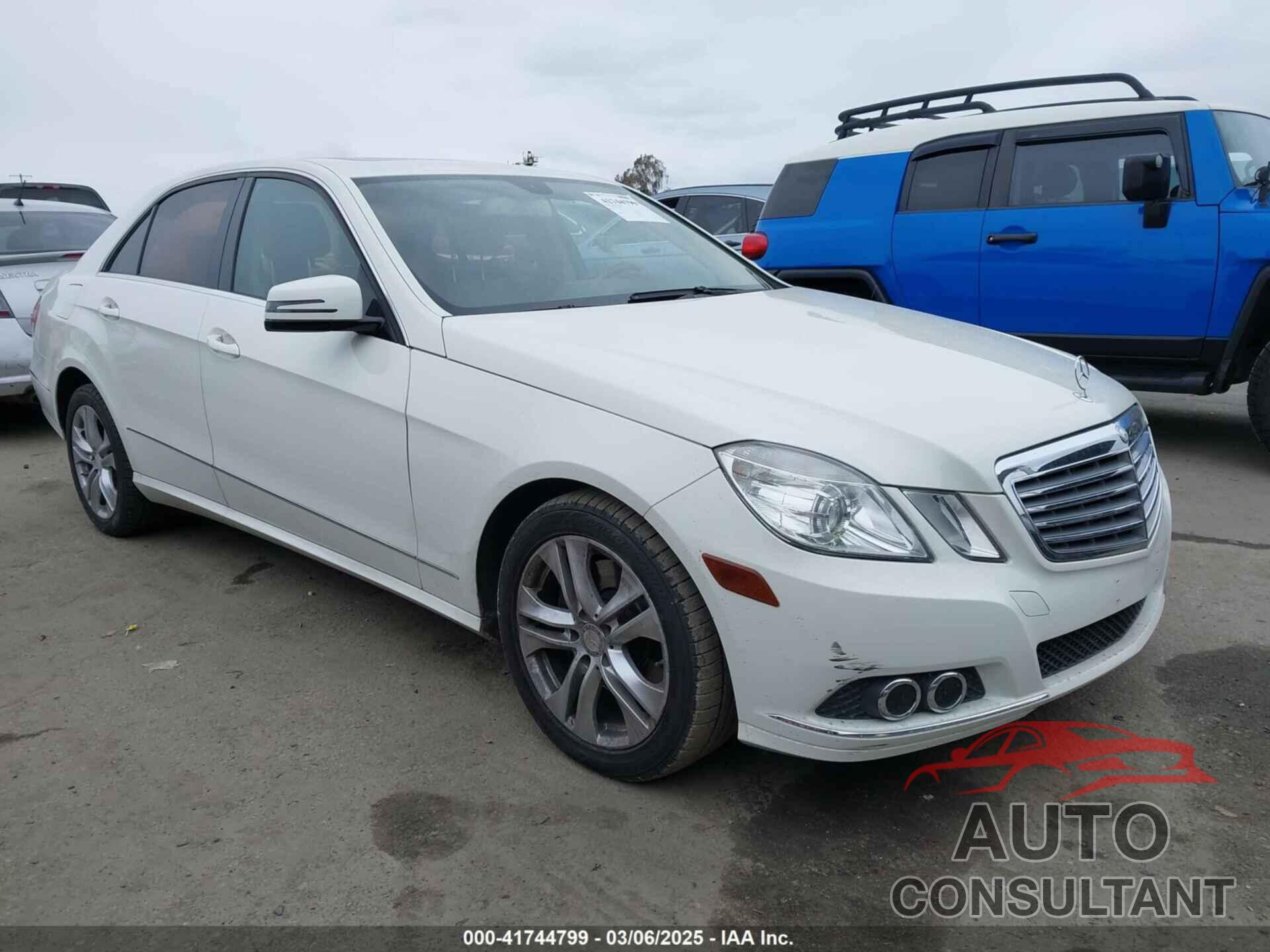 MERCEDES-BENZ E-CLASS 2010 - WDDHF5GB7AA025274