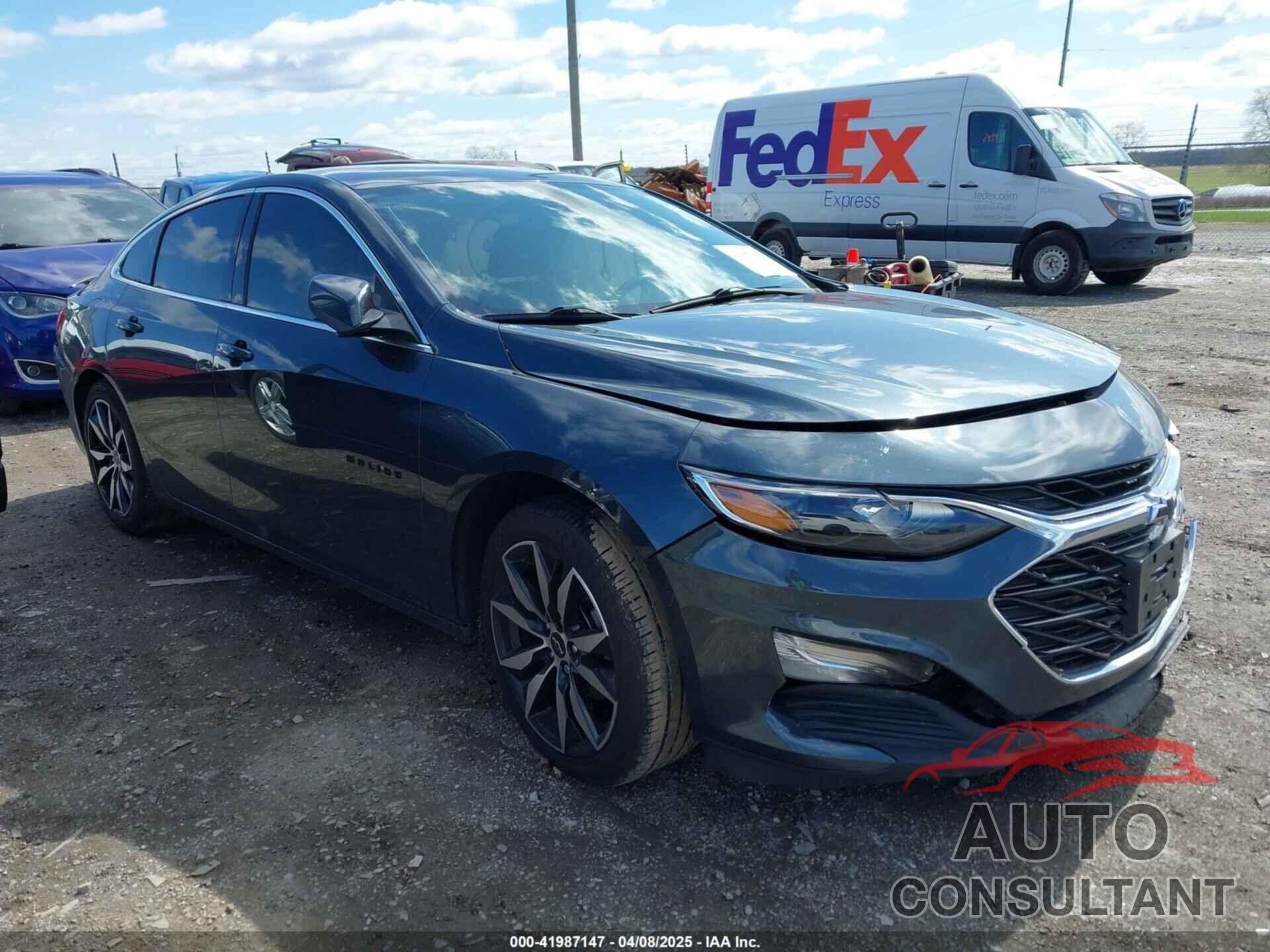 CHEVROLET MALIBU 2020 - 1G1ZG5ST4LF150971