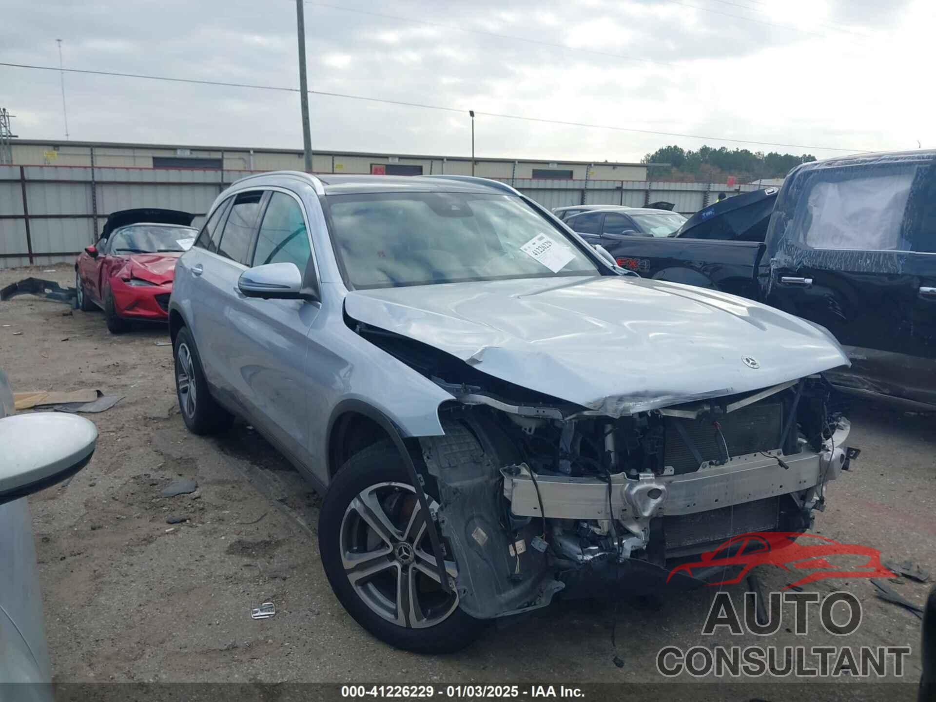 MERCEDES-BENZ GLC 300 2022 - W1N0G8DB2NG059189