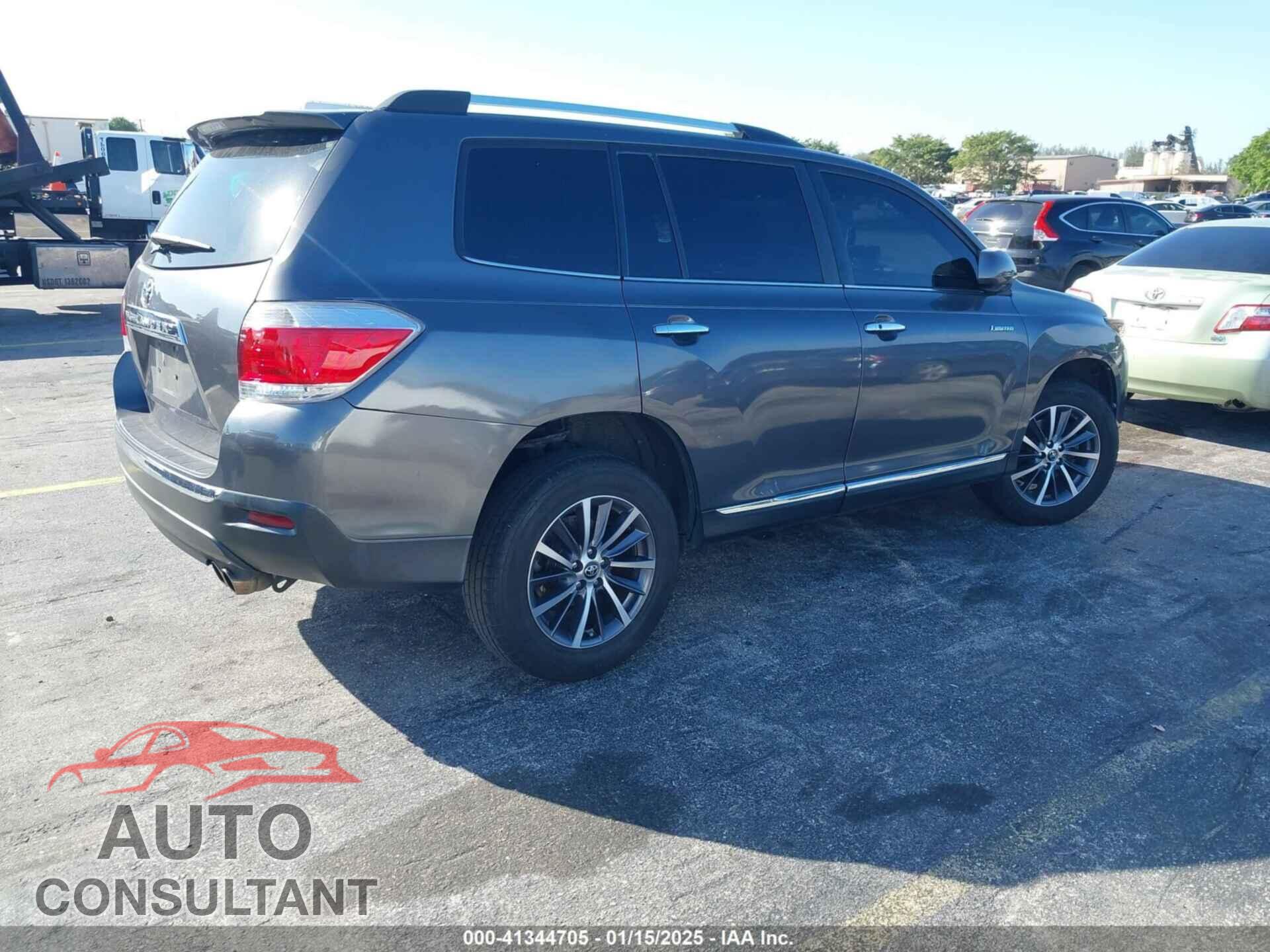 TOYOTA HIGHLANDER 2013 - 5TDYK3EH8DS128020