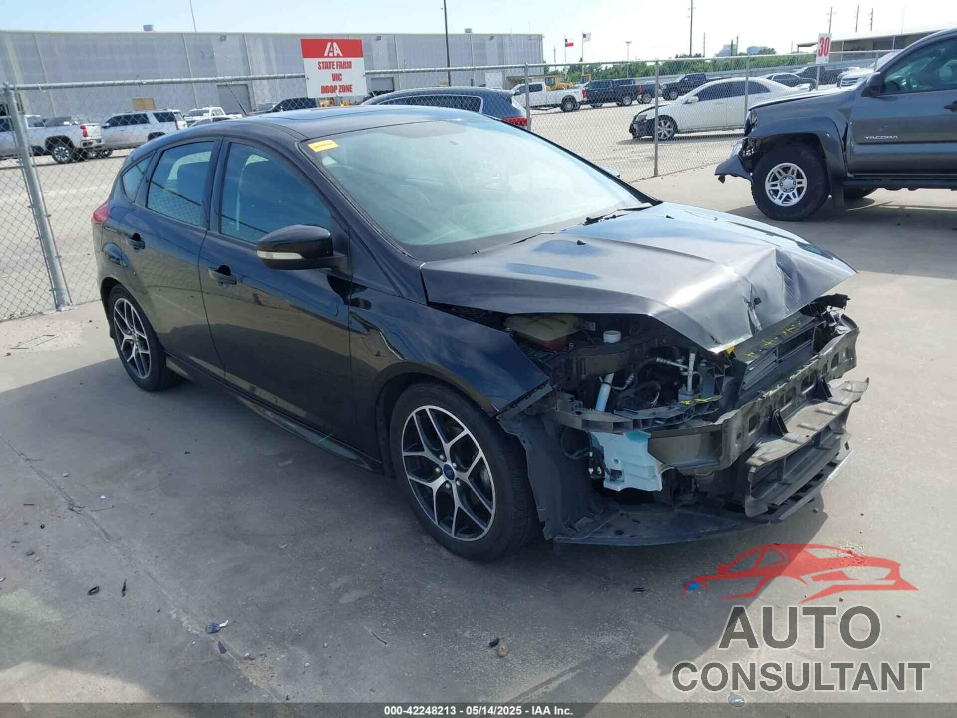 FORD FOCUS 2016 - 1FADP3K29GL228462