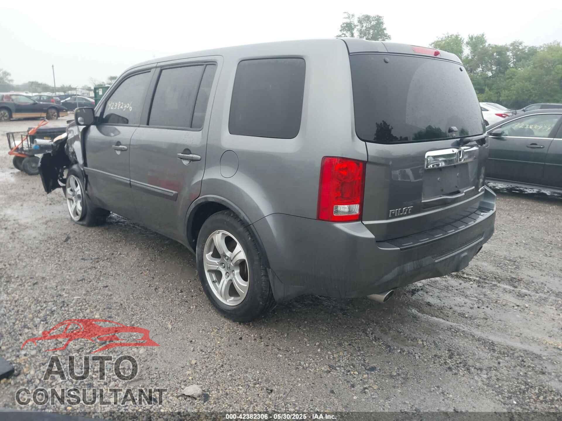 HONDA PILOT 2013 - 5FNYF4H51DB076570