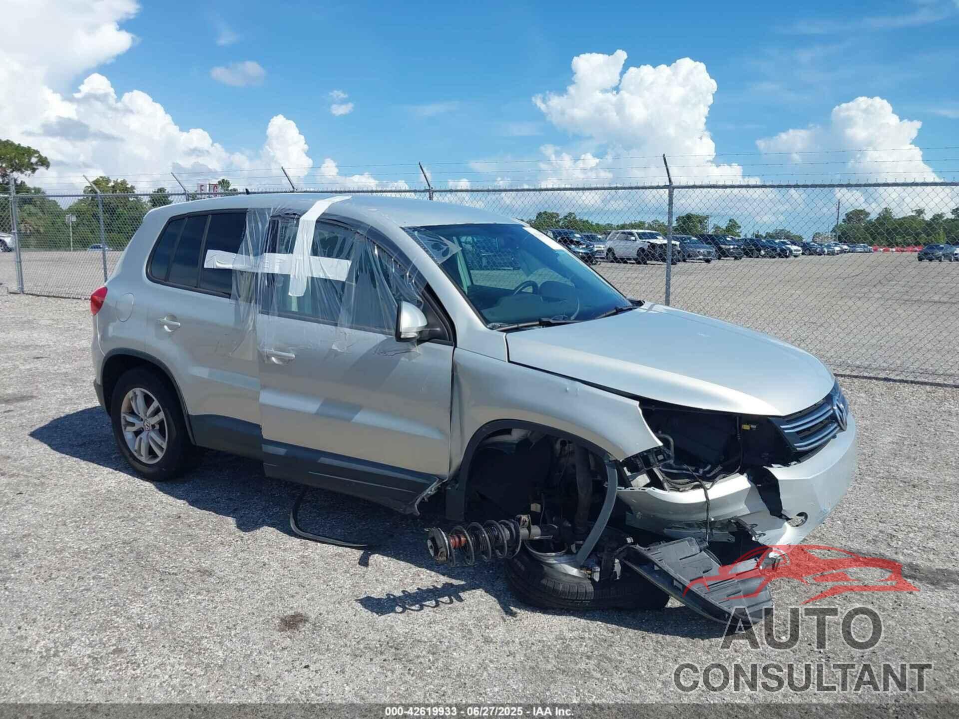 VOLKSWAGEN TIGUAN 2012 - WVGAV7AX9CW590027