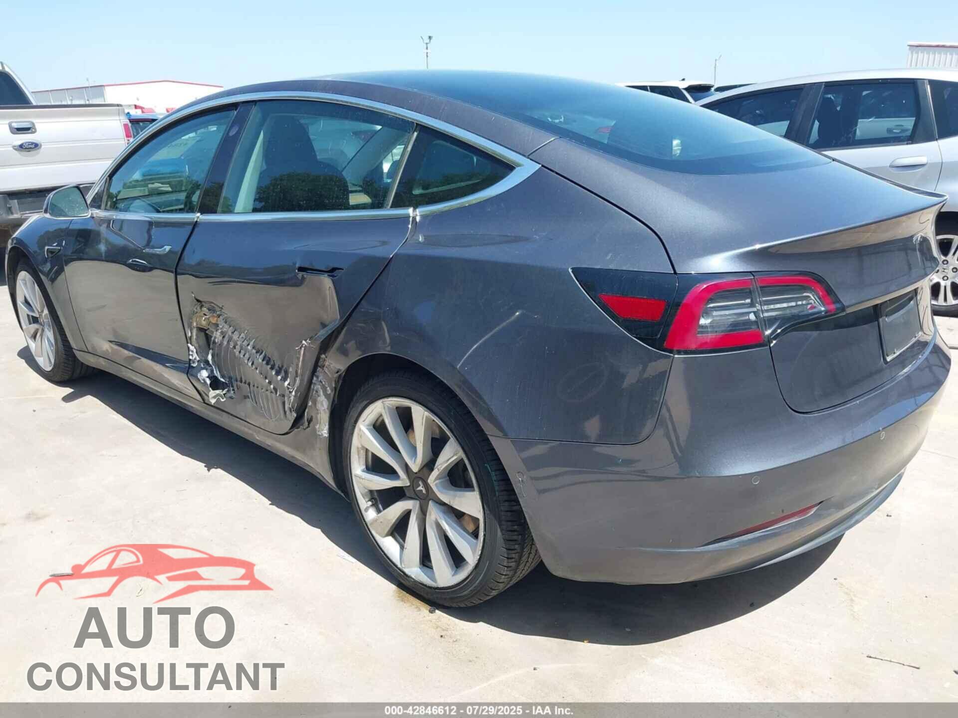 TESLA MODEL 3 2020 - 5YJ3E1EA1LF802276