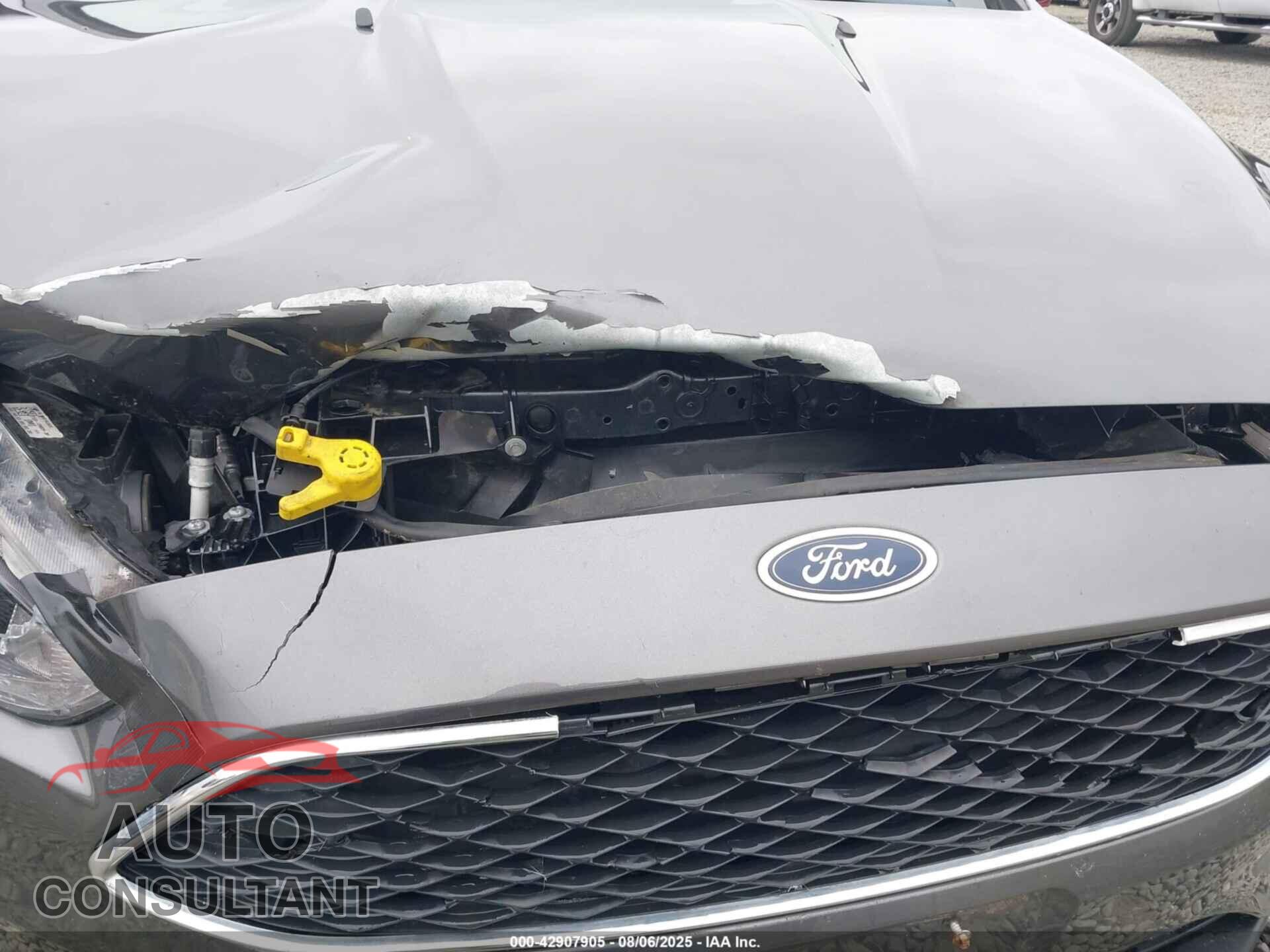 FORD FOCUS 2017 - 1FADP3M23HL255476