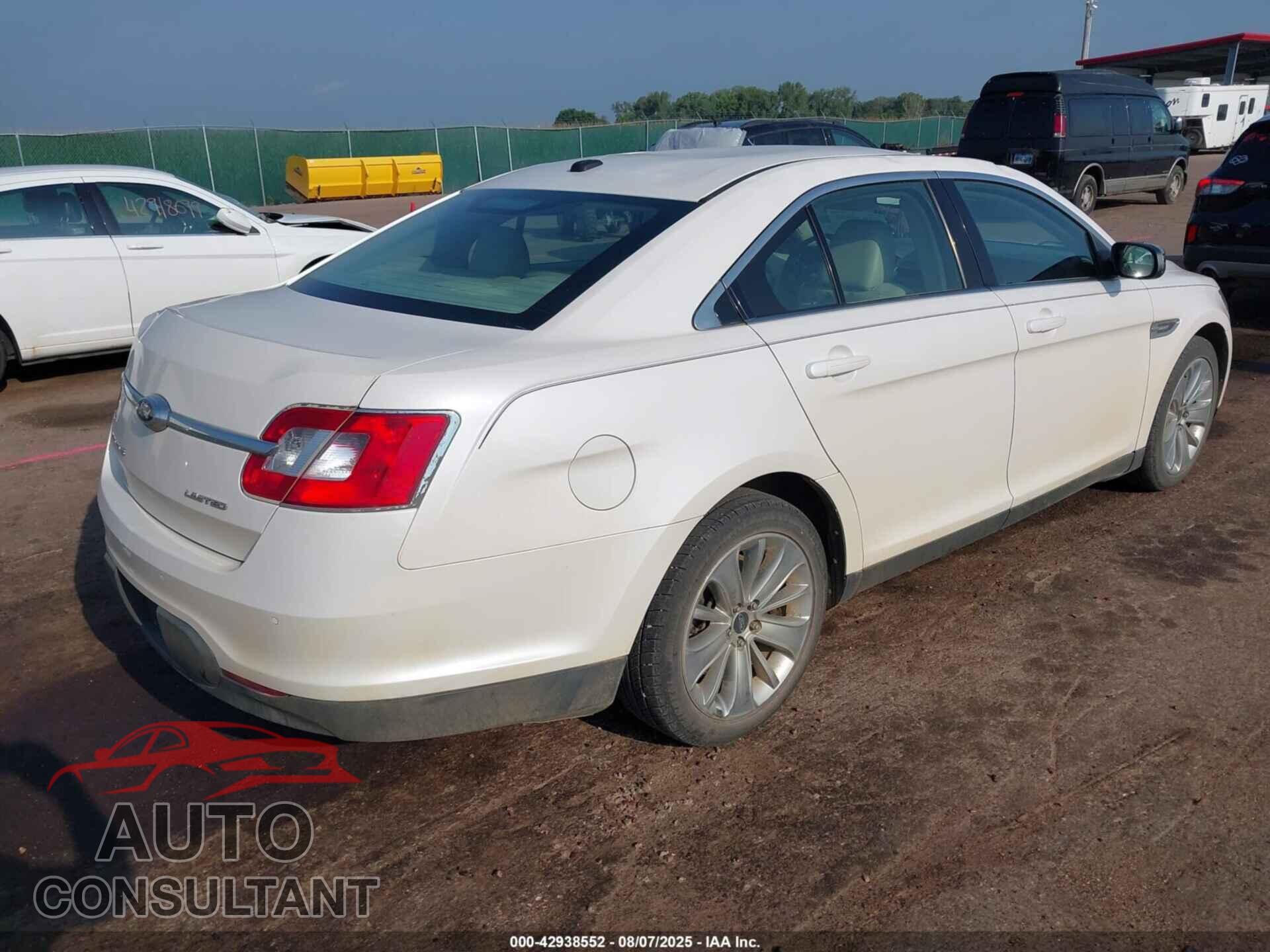 FORD TAURUS 2011 - 1FAHP2FW1BG187044