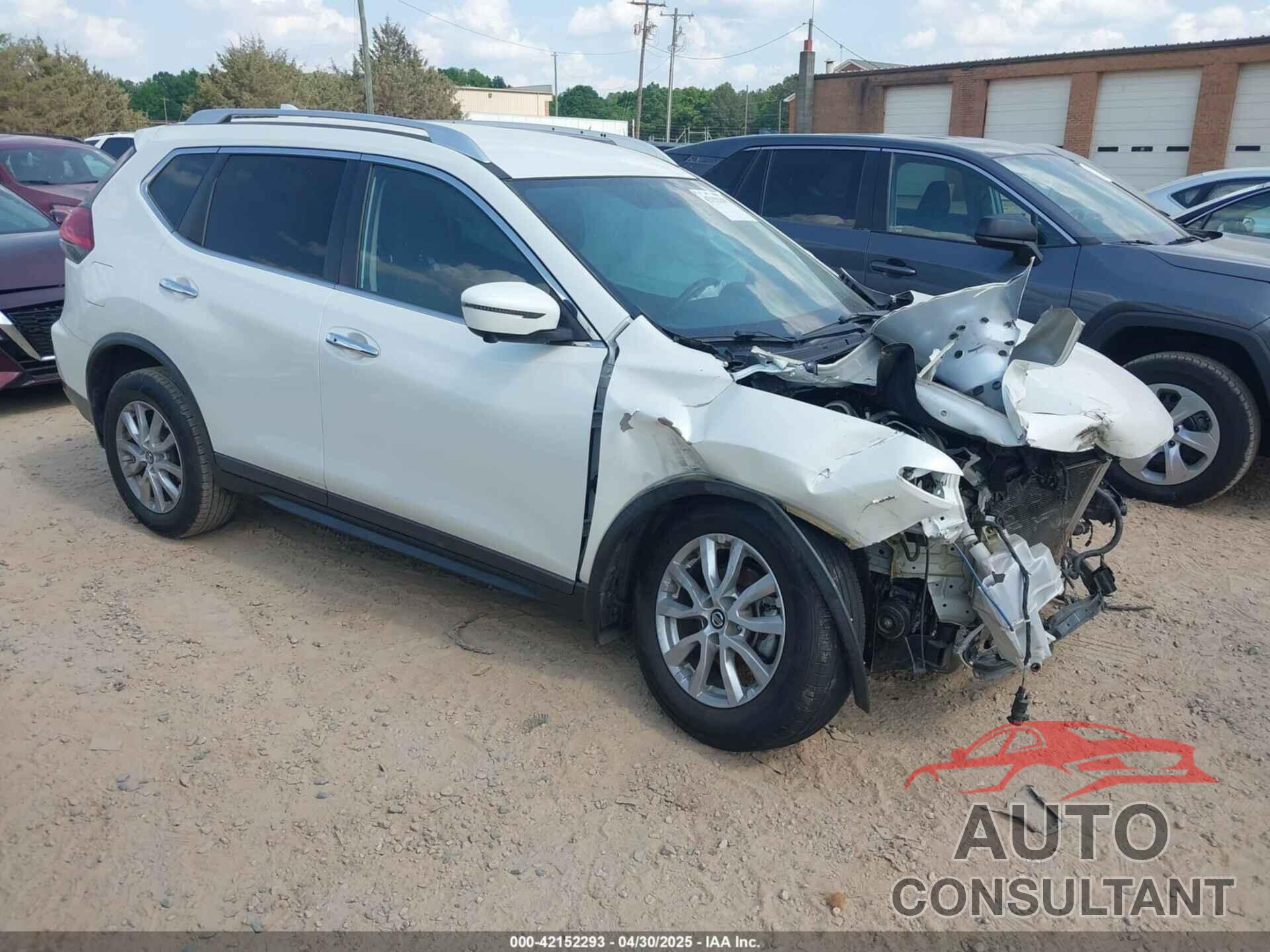 NISSAN ROGUE 2017 - KNMAT2MT6HP583155