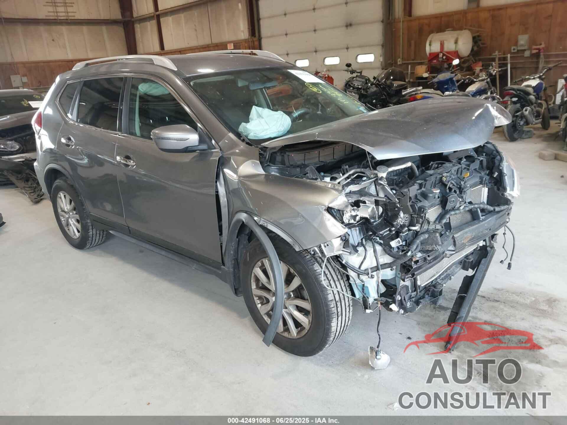 NISSAN ROGUE 2018 - KNMAT2MV1JP619308