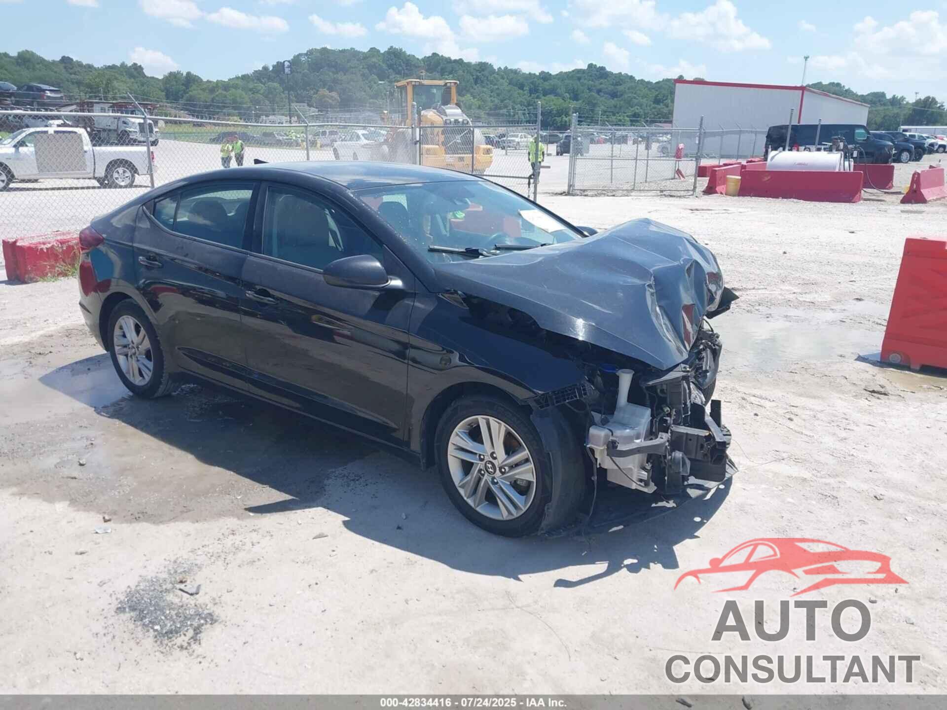 HYUNDAI ELANTRA 2019 - 5NPD84LF4KH427088