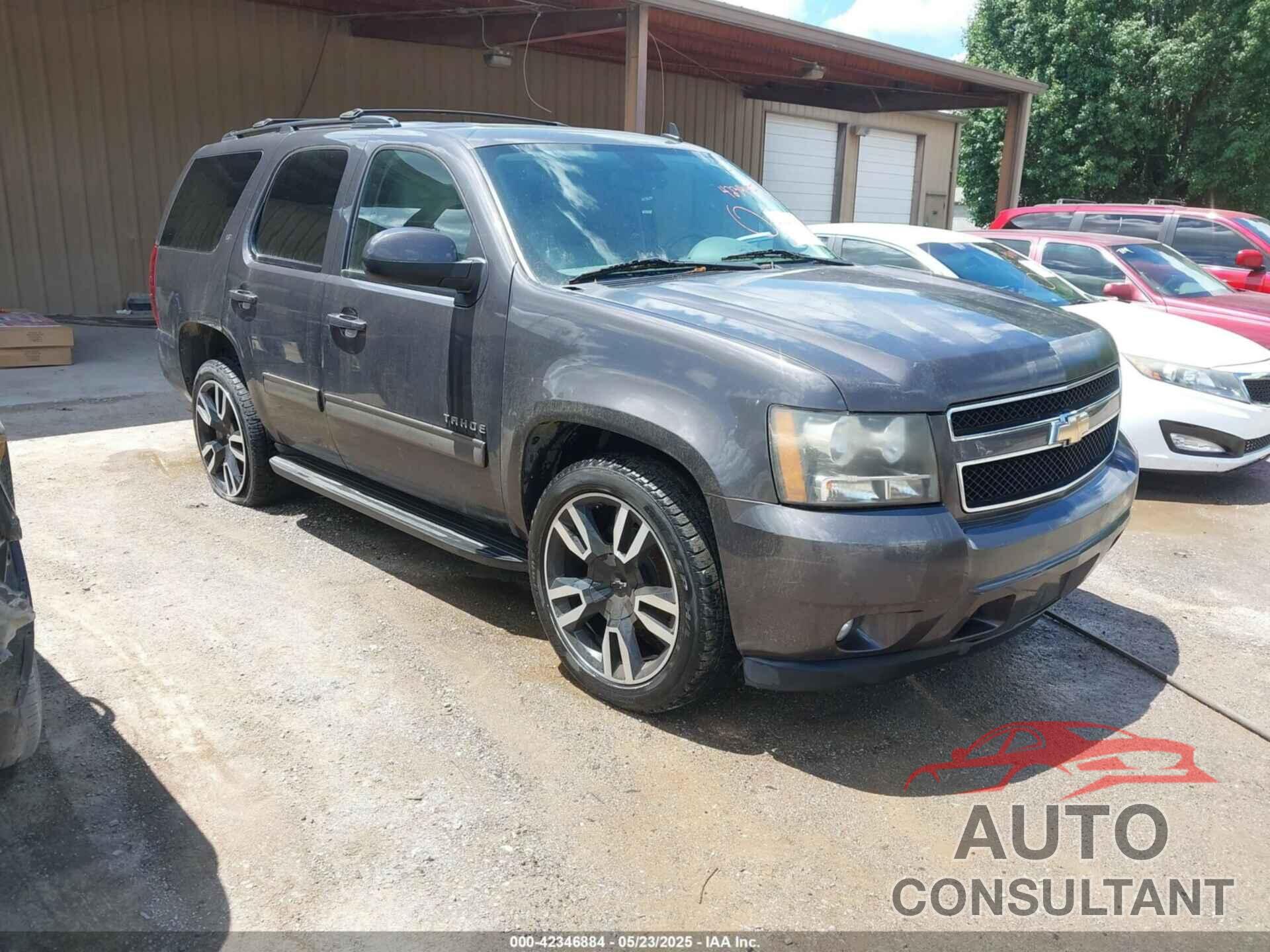 CHEVROLET TAHOE 2011 - 1GNSCBE02BR156597