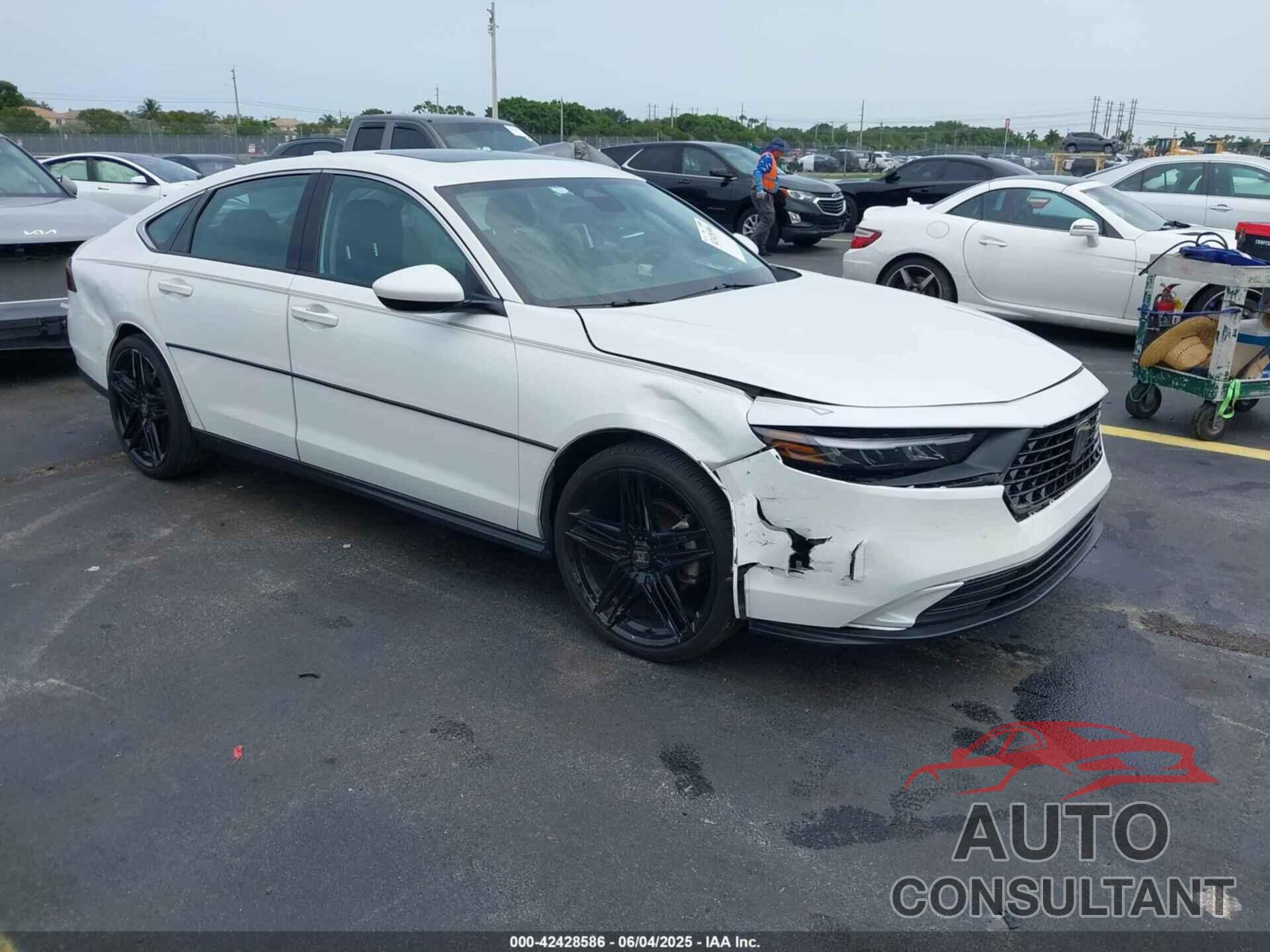 HONDA ACCORD 2024 - 1HGCY1F33RA082523