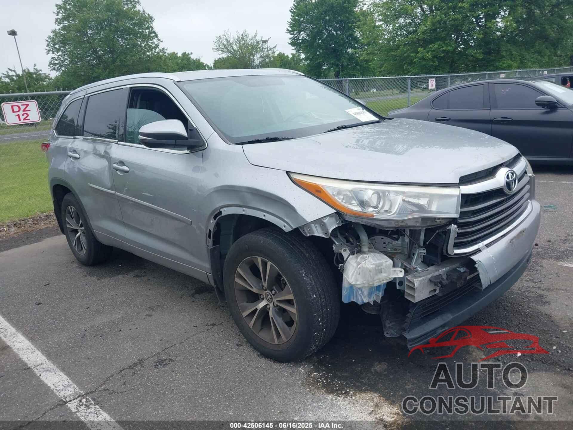 TOYOTA HIGHLANDER 2016 - 5TDJKRFH8GS500317