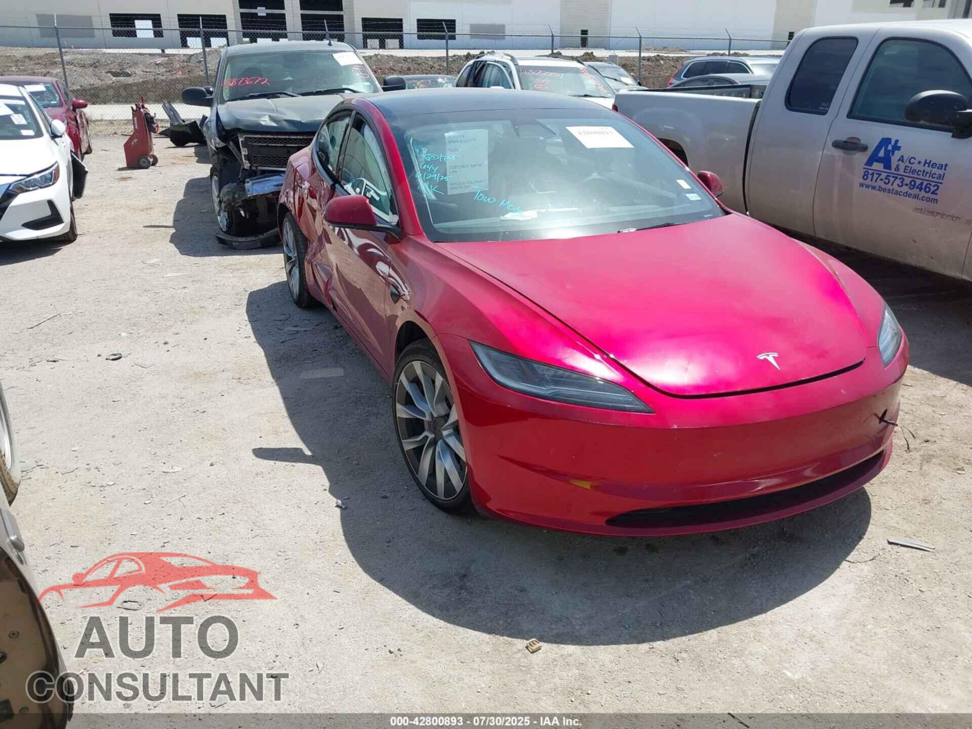 TESLA MODEL 3 2024 - 5YJ3E1EA0RF725165
