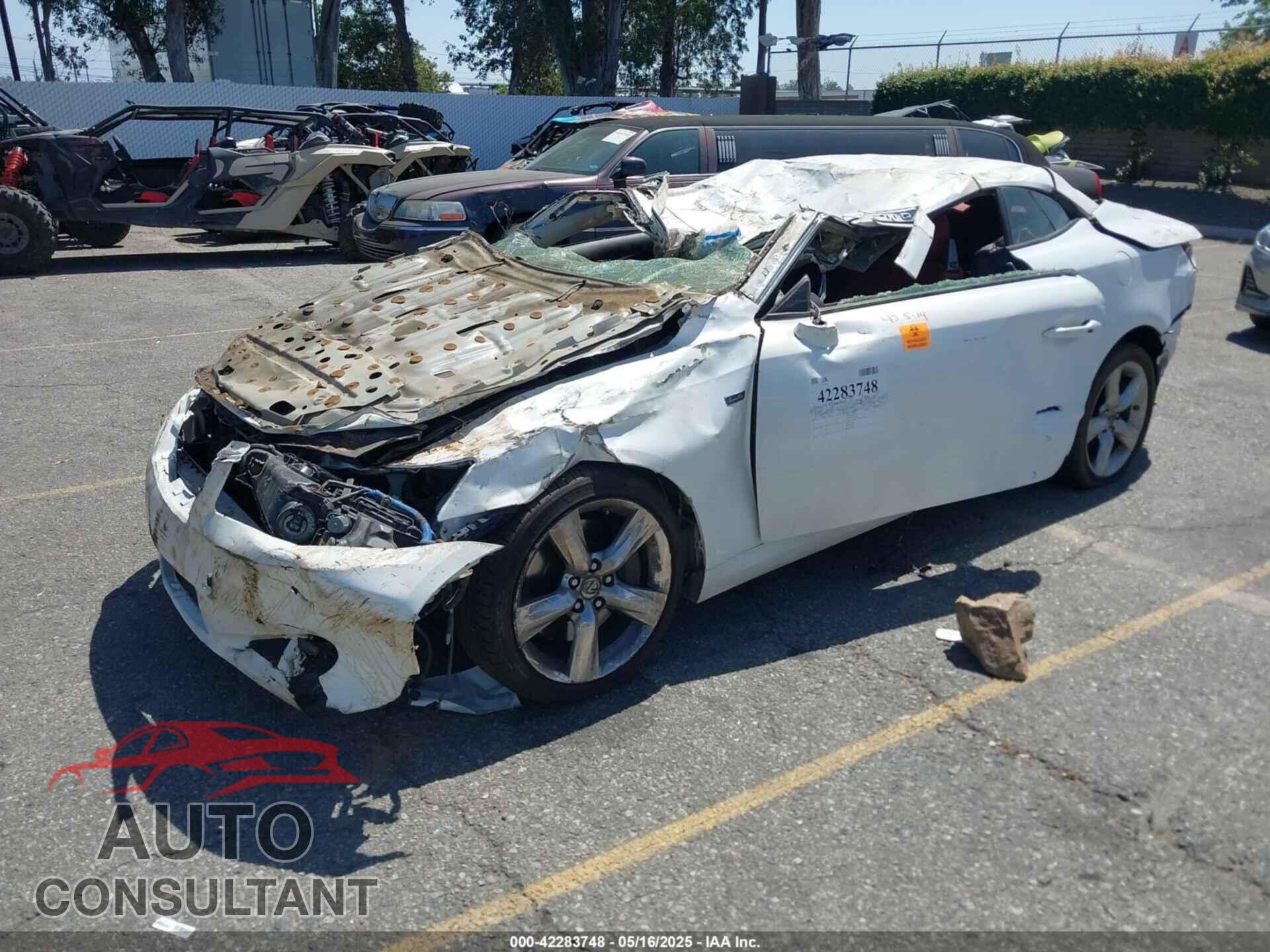 LEXUS IS 350C 2014 - JTHFE2C25E2510620