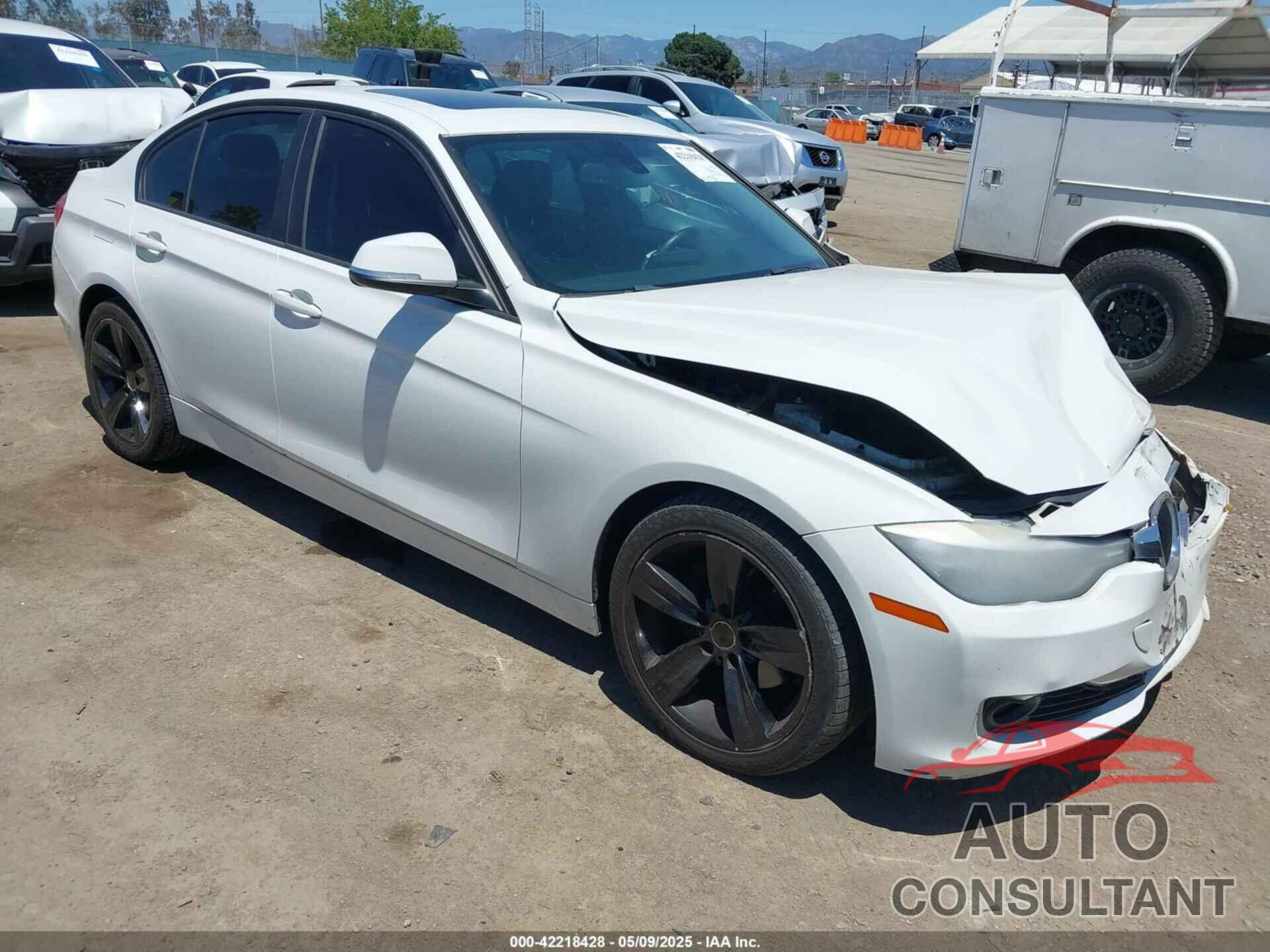 BMW 328I 2014 - WBA3A5G55ENP31569