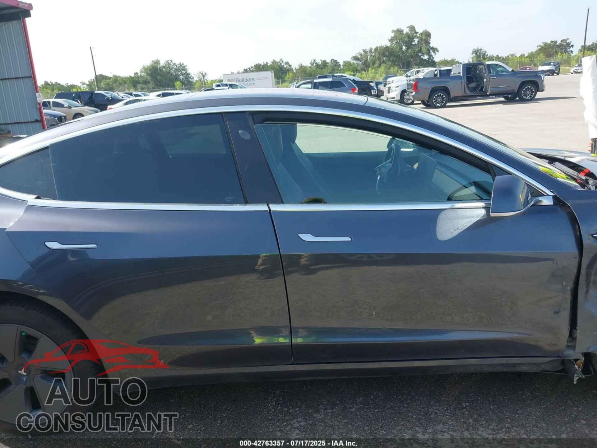 TESLA MODEL 3 2018 - 5YJ3E1EA0JF006941
