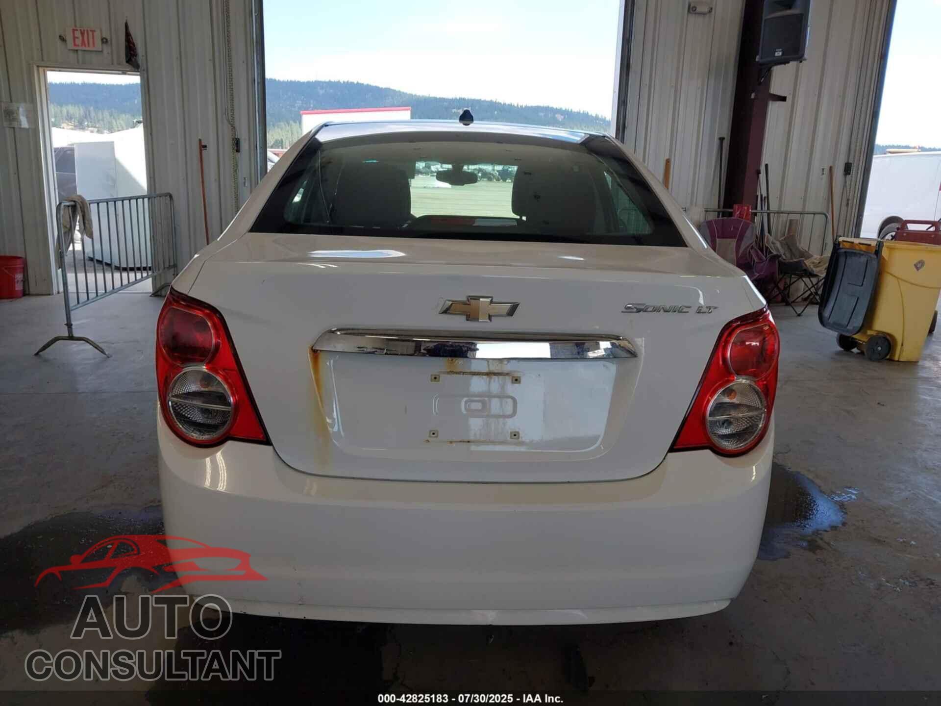 CHEVROLET SONIC 2014 - 1G1JC5SH0E4173473
