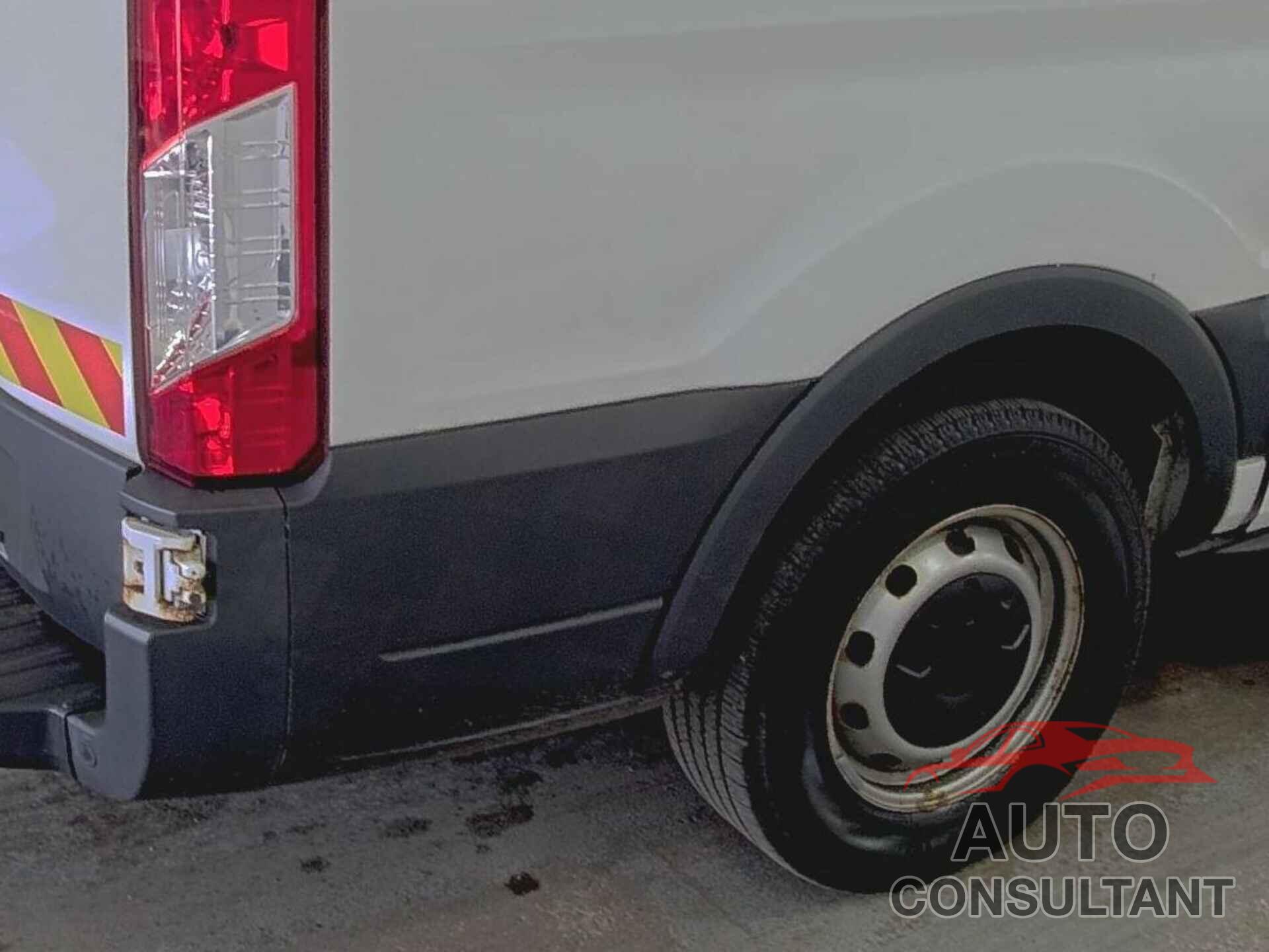 FORD TRANSIT-150 2017 - 1FTYE1YMXHKA82532