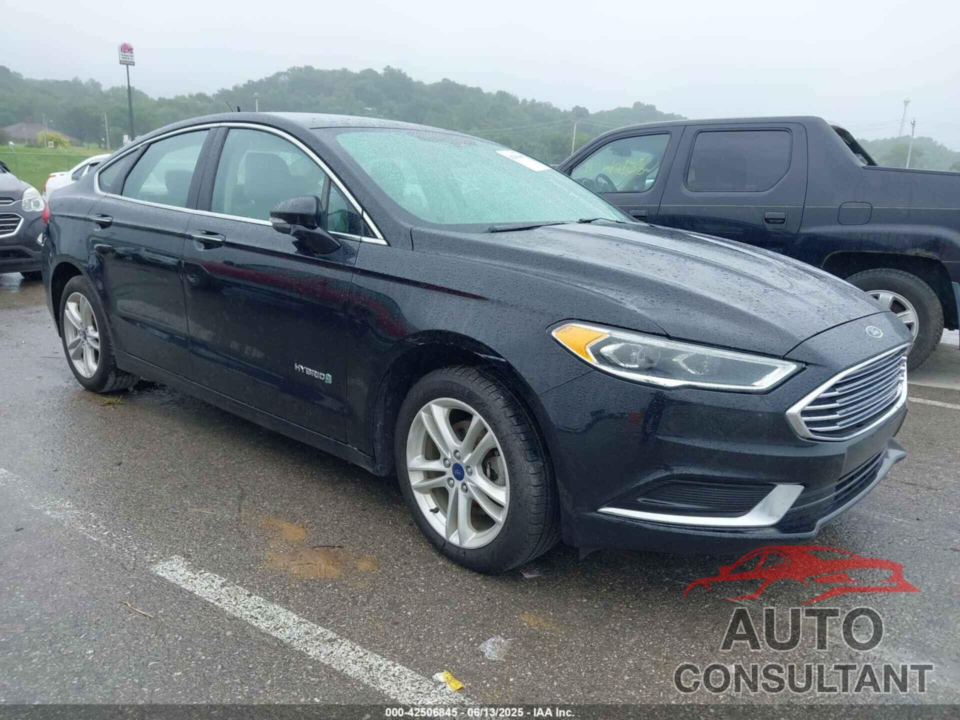FORD FUSION HYBRID 2018 - 3FA6P0LU8JR119555