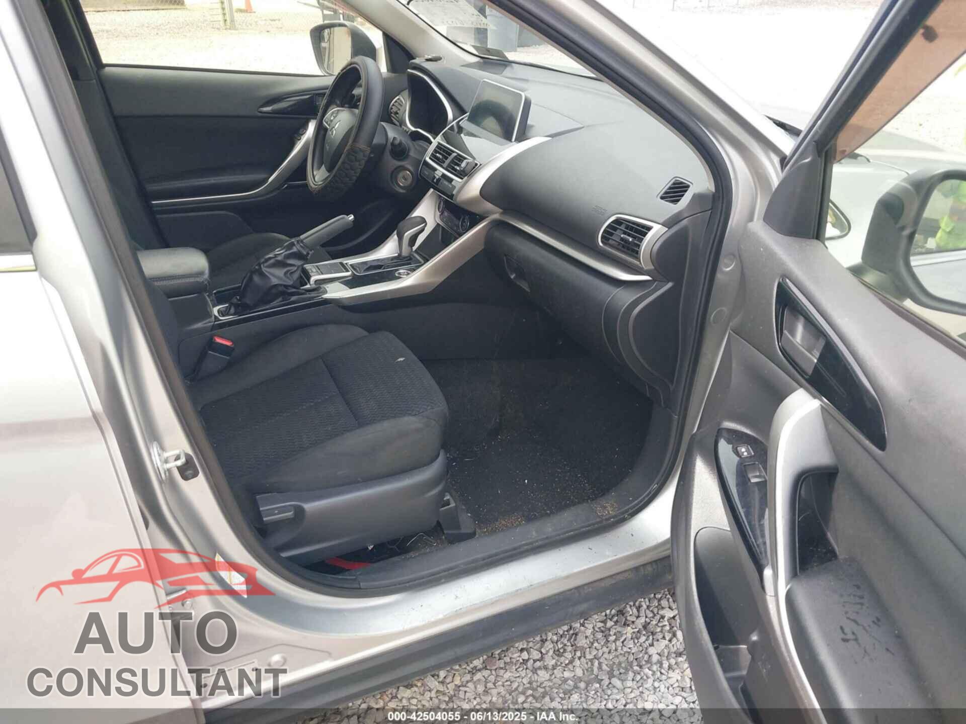 MITSUBISHI ECLIPSE CROSS 2019 - JA4AT4AA0KZ030487