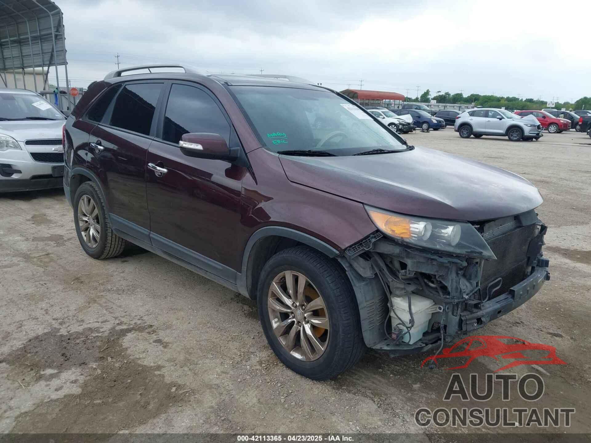KIA SORENTO 2011 - 5XYKU4A24BG052376