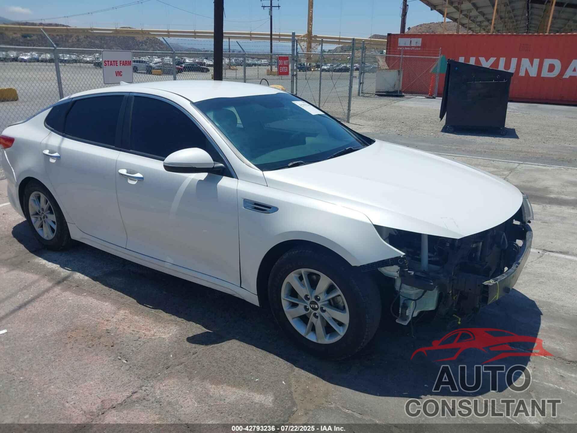 KIA OPTIMA 2018 - KNAGT4L33J5191045