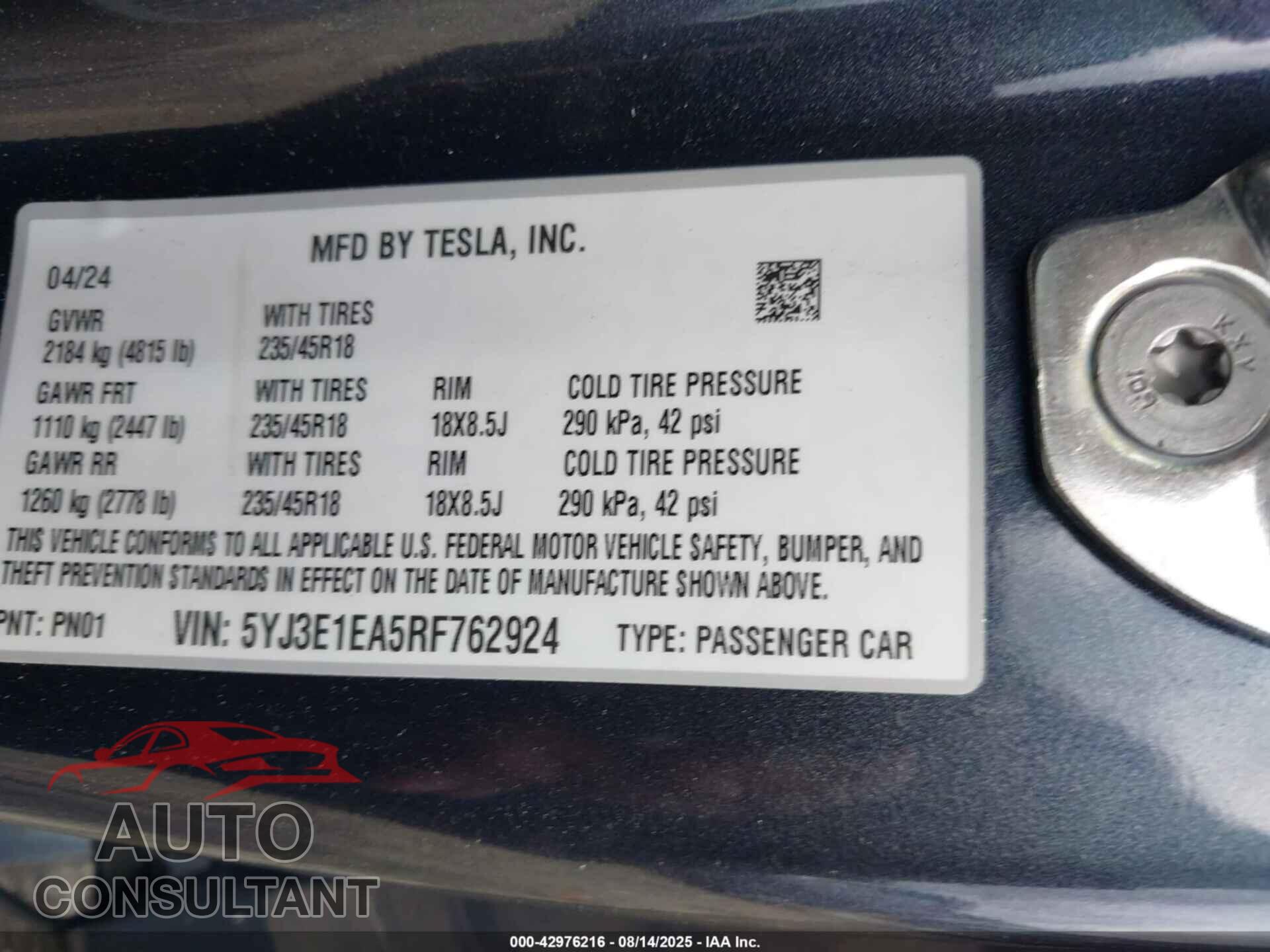 TESLA MODEL 3 2024 - 5YJ3E1EA5RF762924