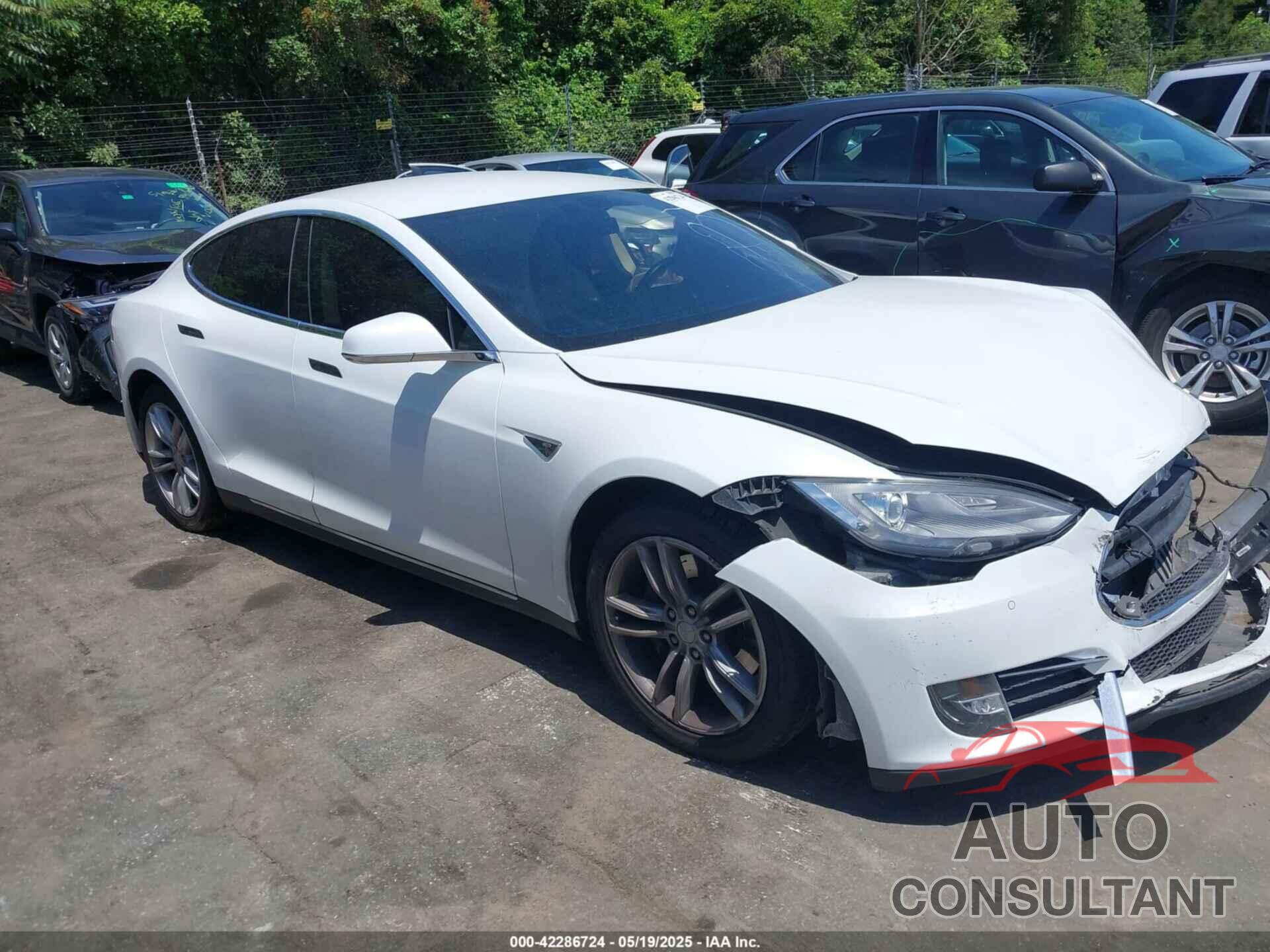 TESLA MODEL S 2014 - 5YJSA1H18EFP38131