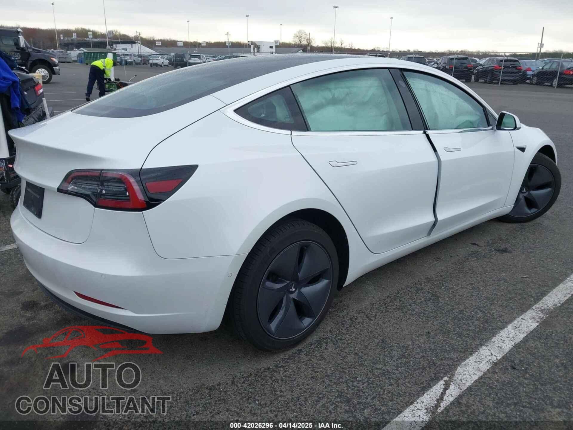 TESLA MODEL 3 2020 - 5YJ3E1EA3LF590450