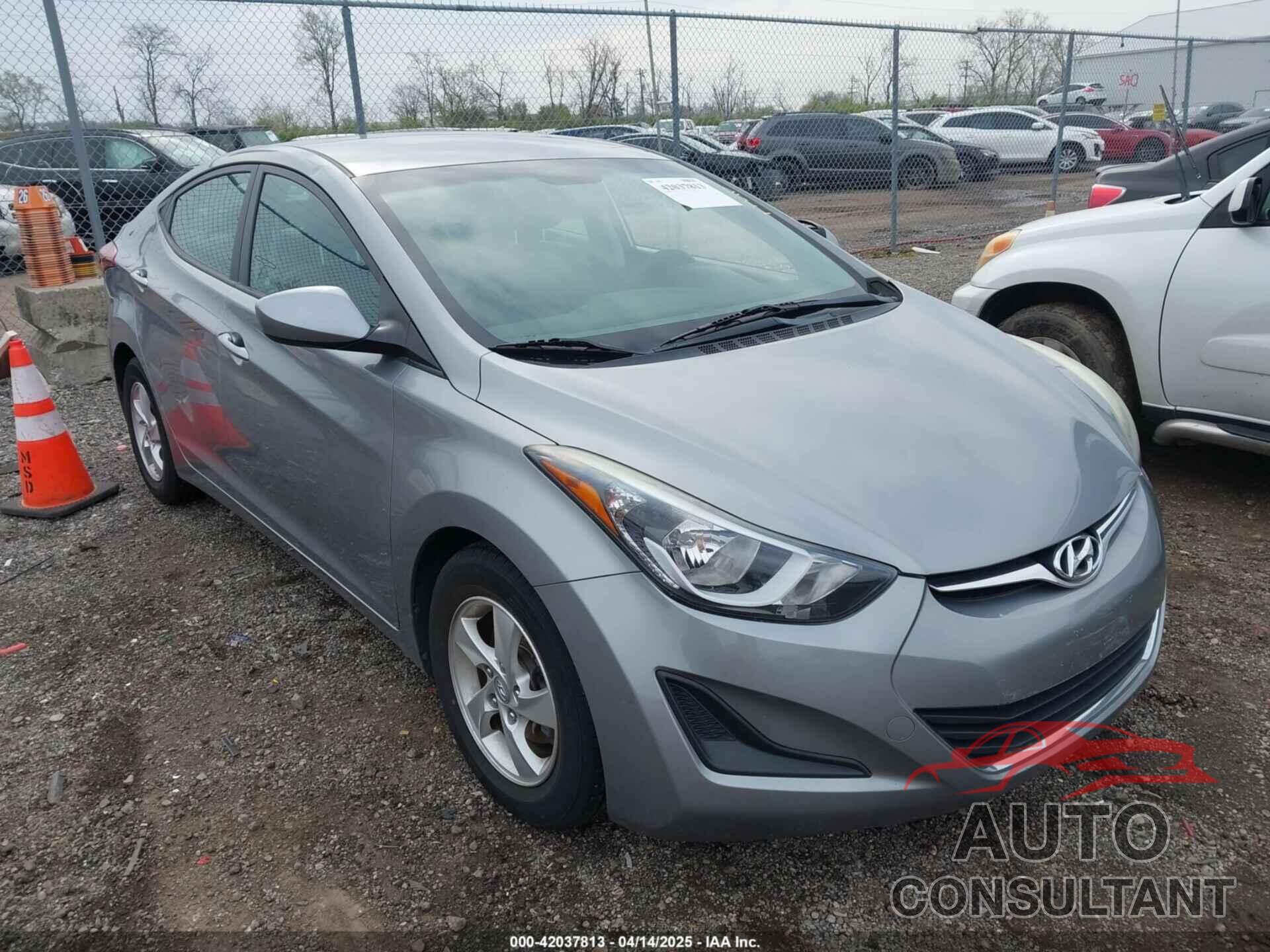 HYUNDAI ELANTRA 2015 - KMHDH4AE2FU225688