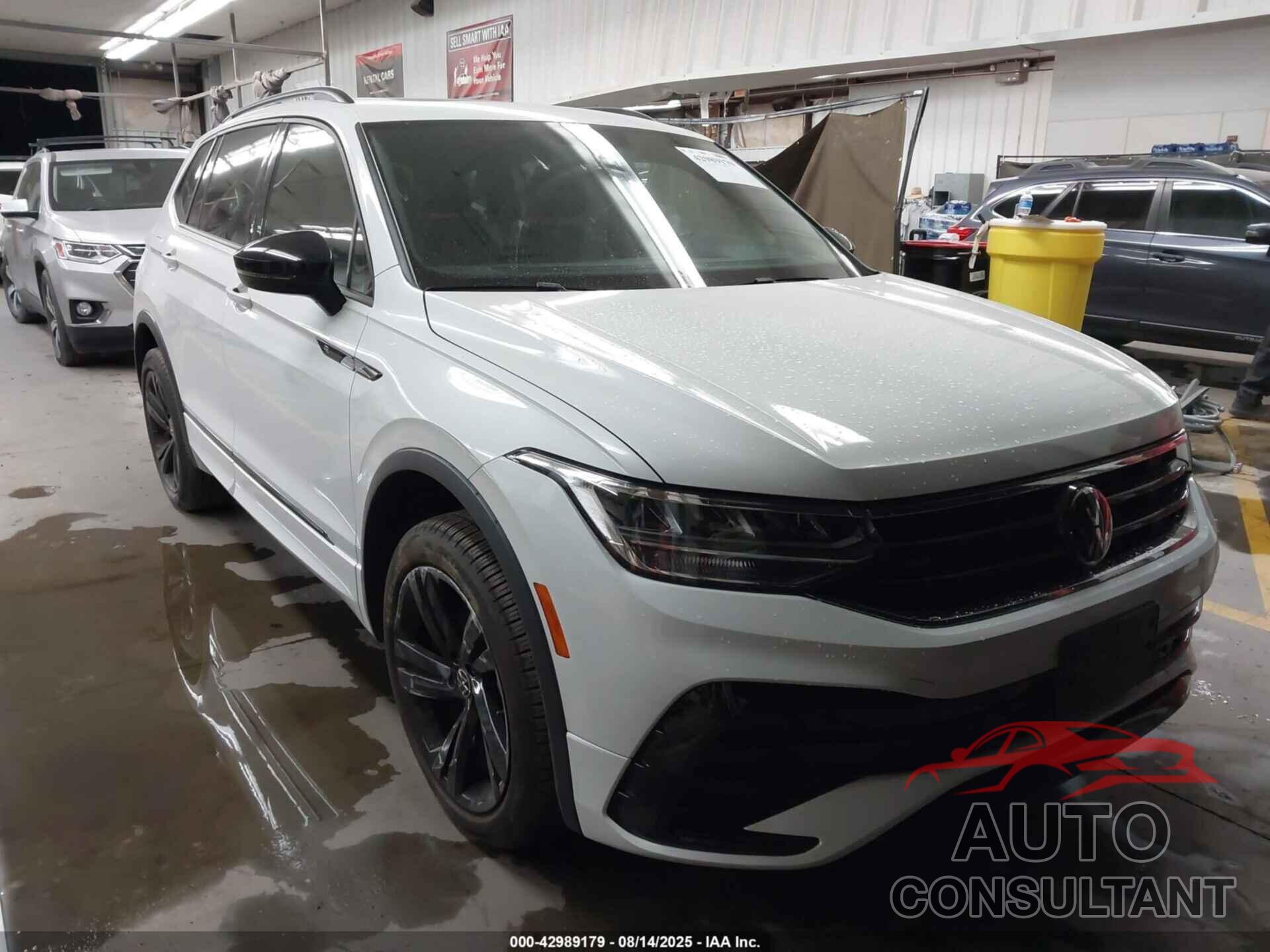 VOLKSWAGEN TIGUAN 2023 - 3VVCB7AXXPM005095