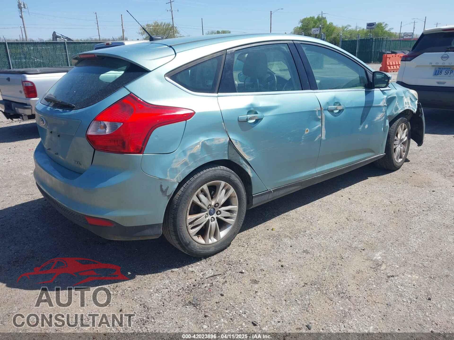 FORD FOCUS 2012 - 1FAHP3M21CL363671