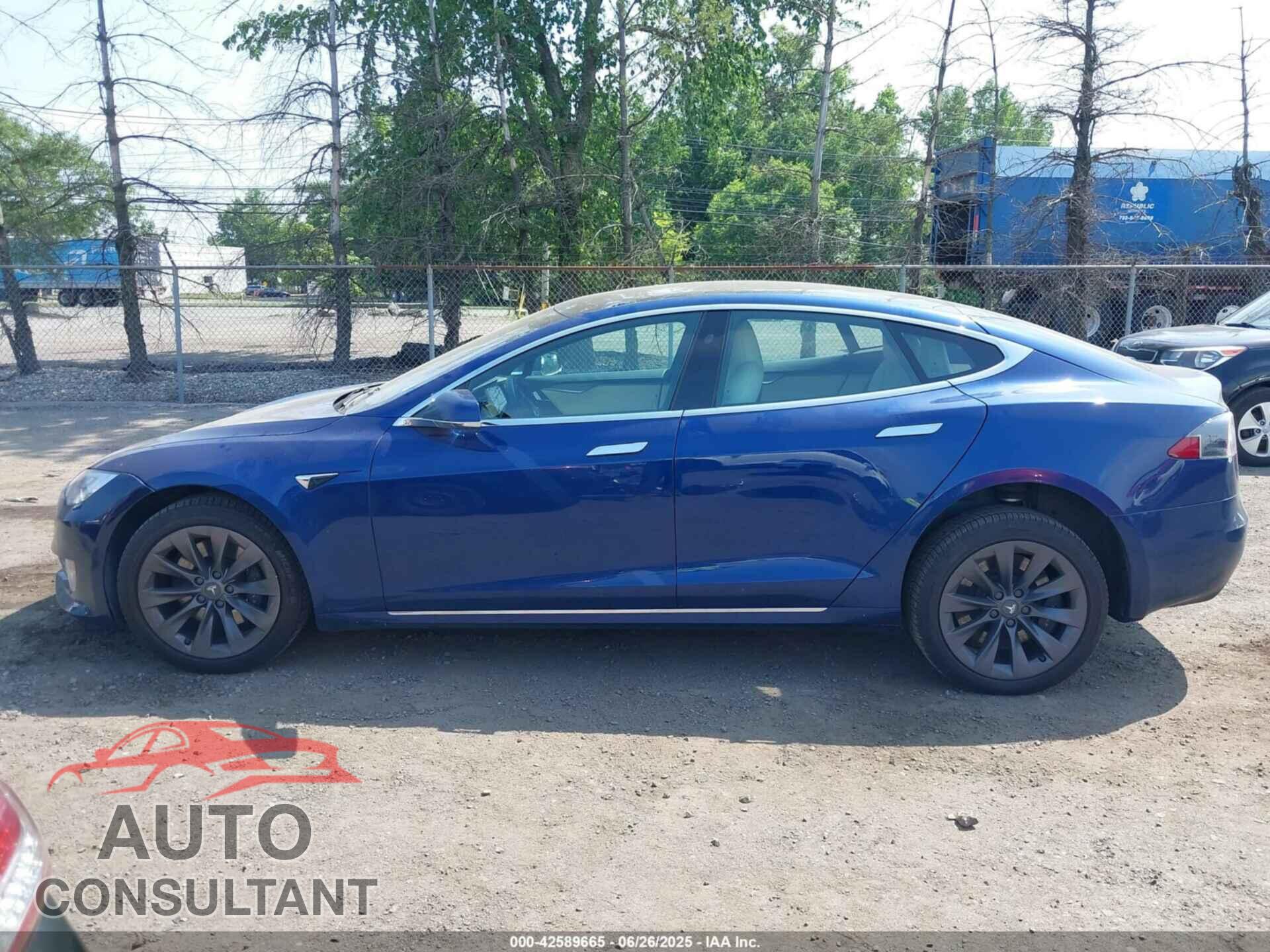 TESLA MODEL S 2020 - 5YJSA1E28LF379857
