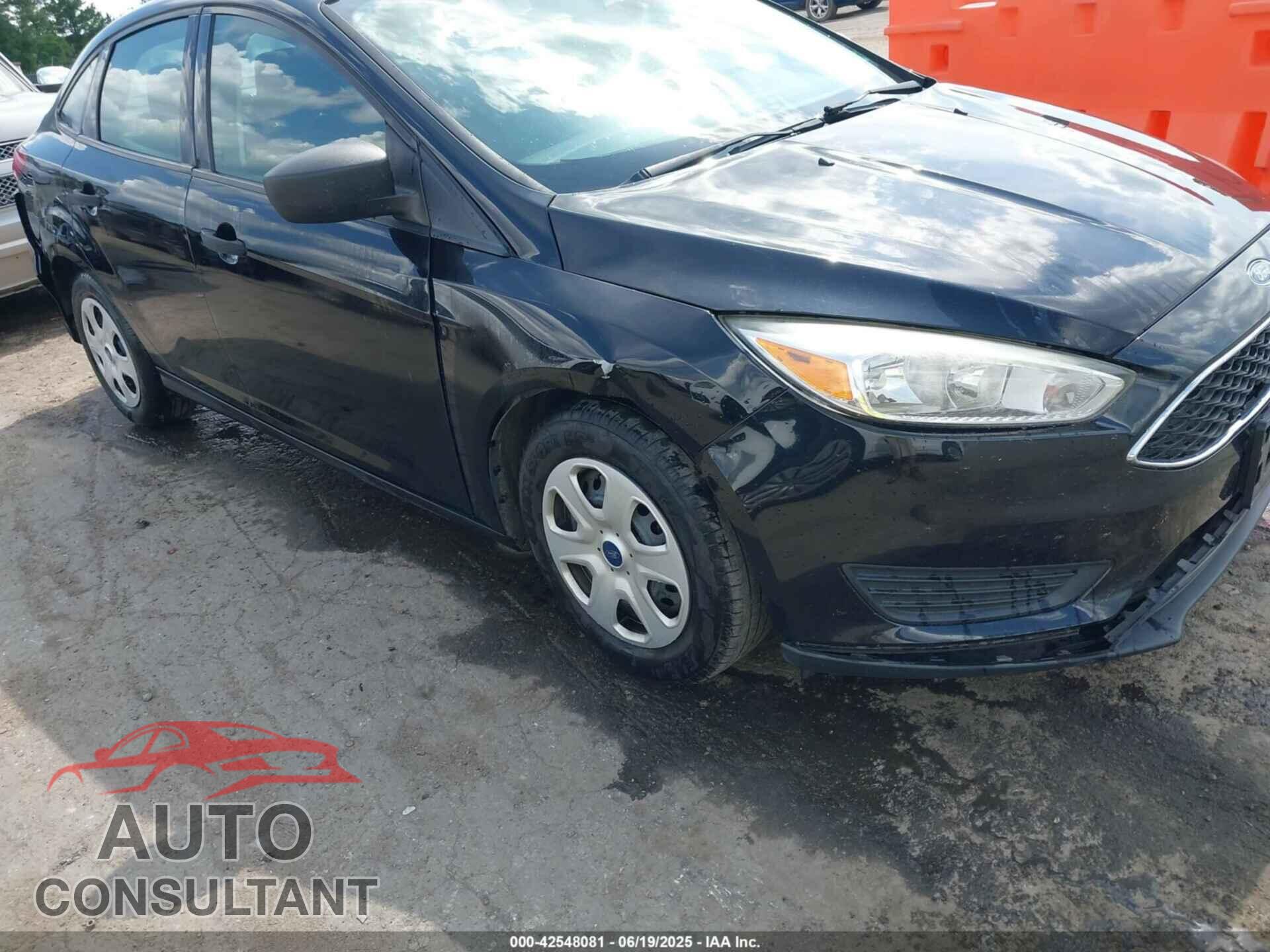 FORD FOCUS 2017 - 1FADP3E25HL307303