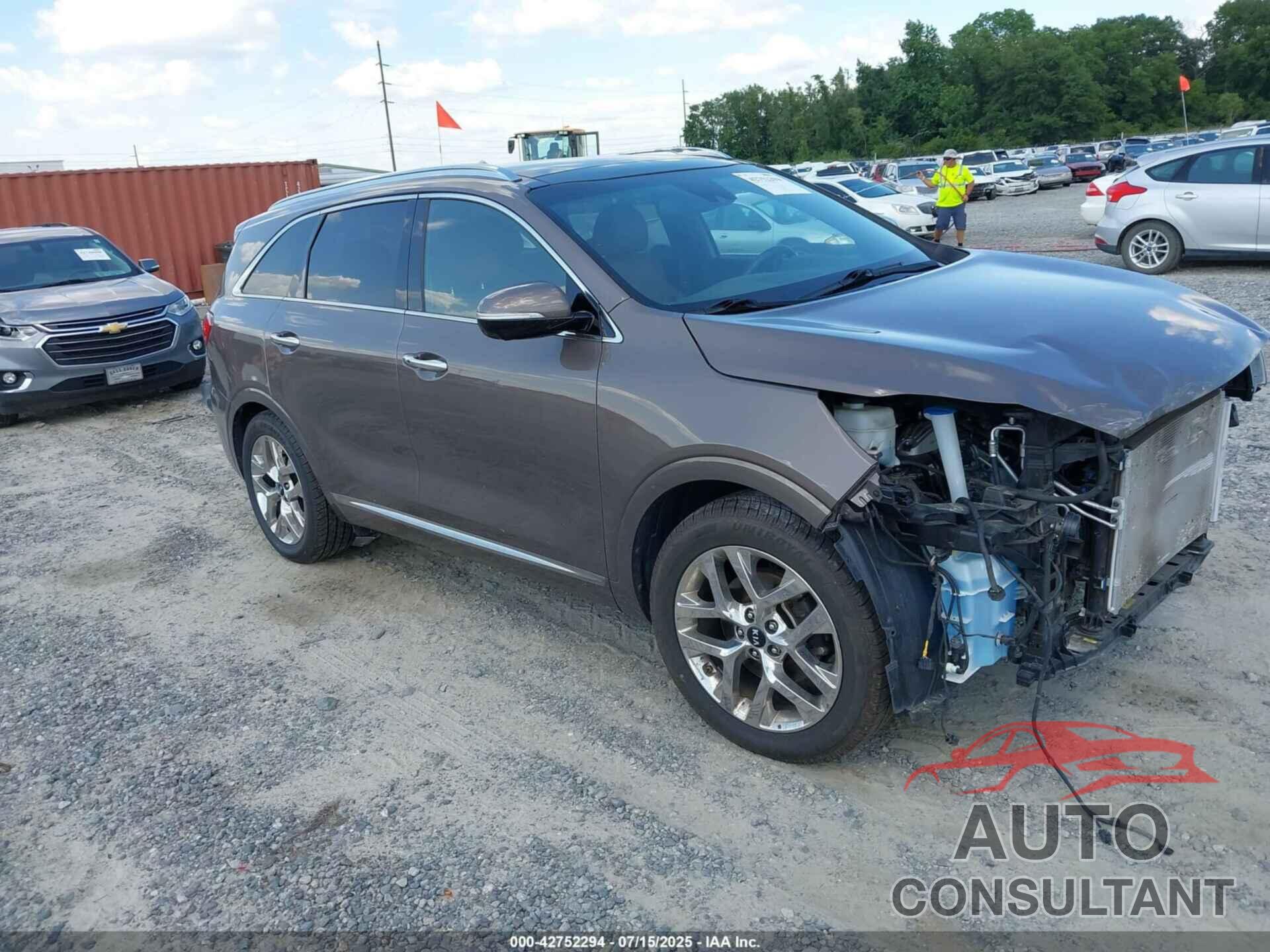 KIA SORENTO 2019 - 5XYPK4A52KG585350