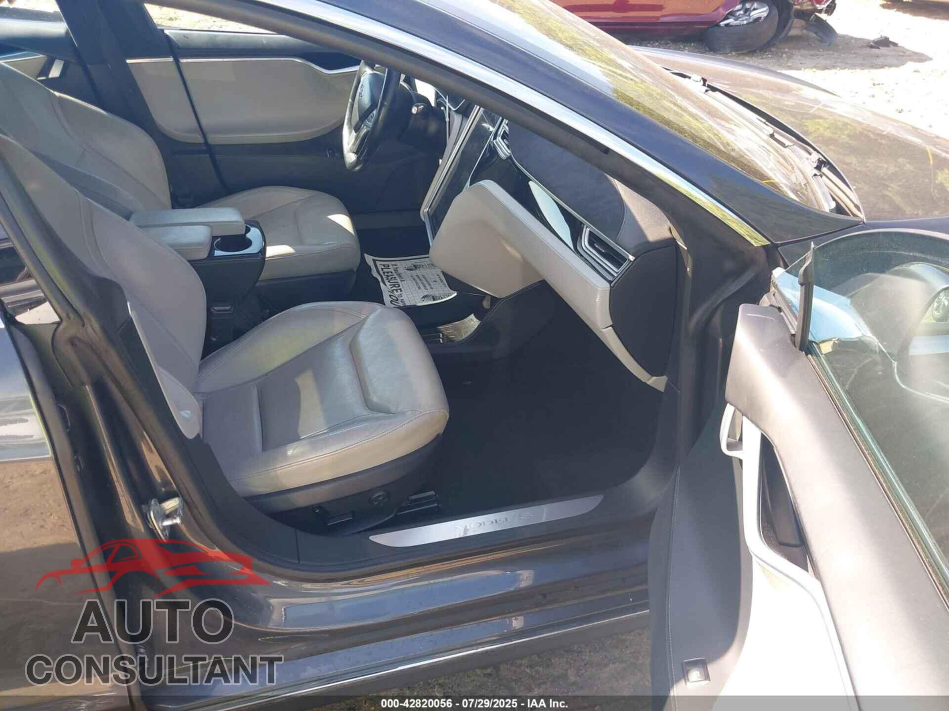 TESLA MODEL S 2015 - 5YJSA1E23FF102635
